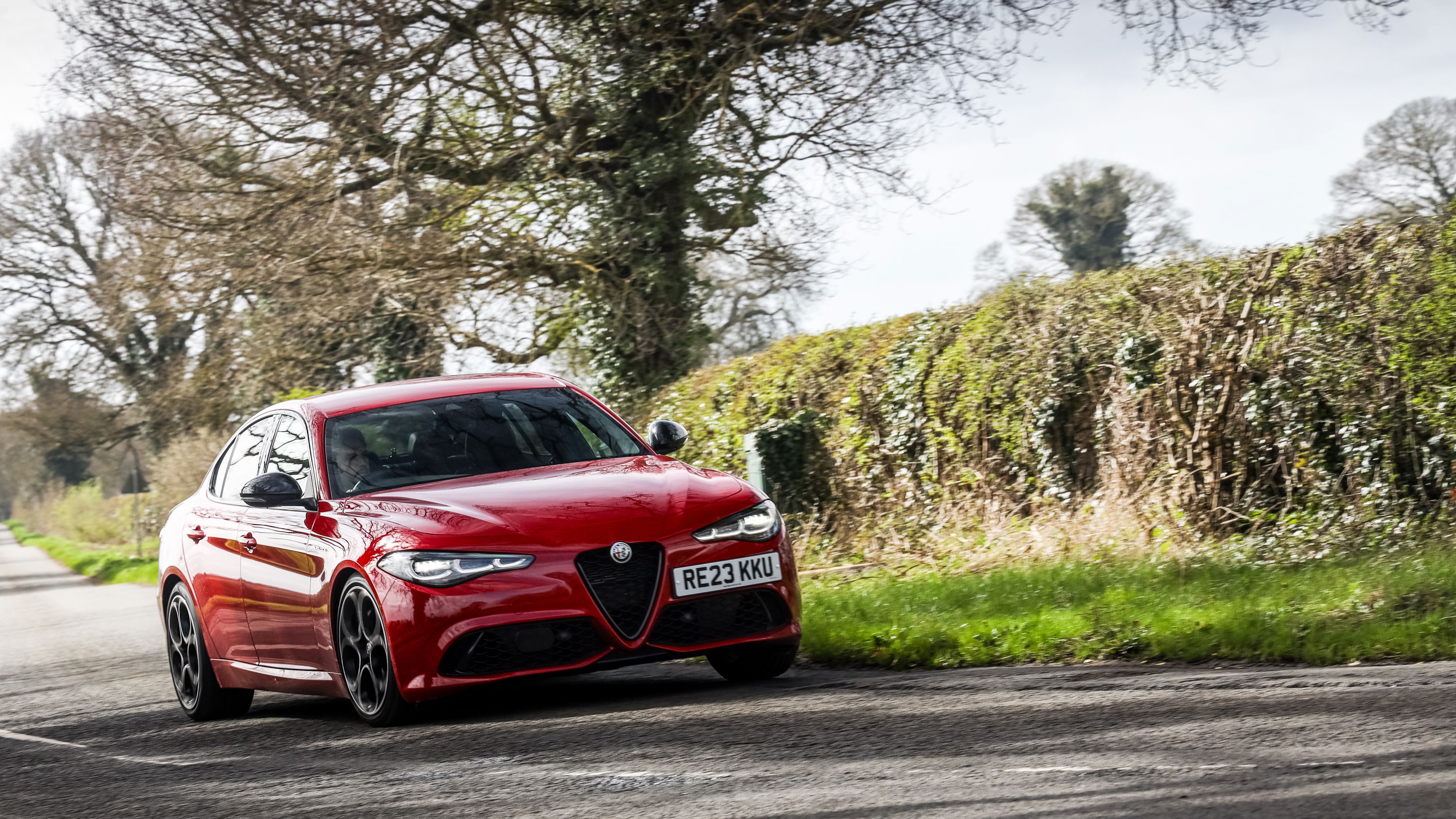 Alfa Romeo Giulia Veloce - front, dynamic