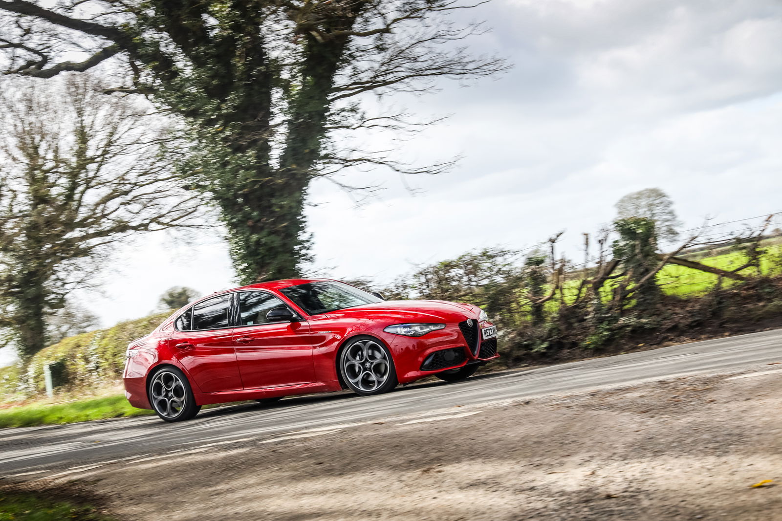 Alfa Romeo Giulia Veloce - side, dynamic