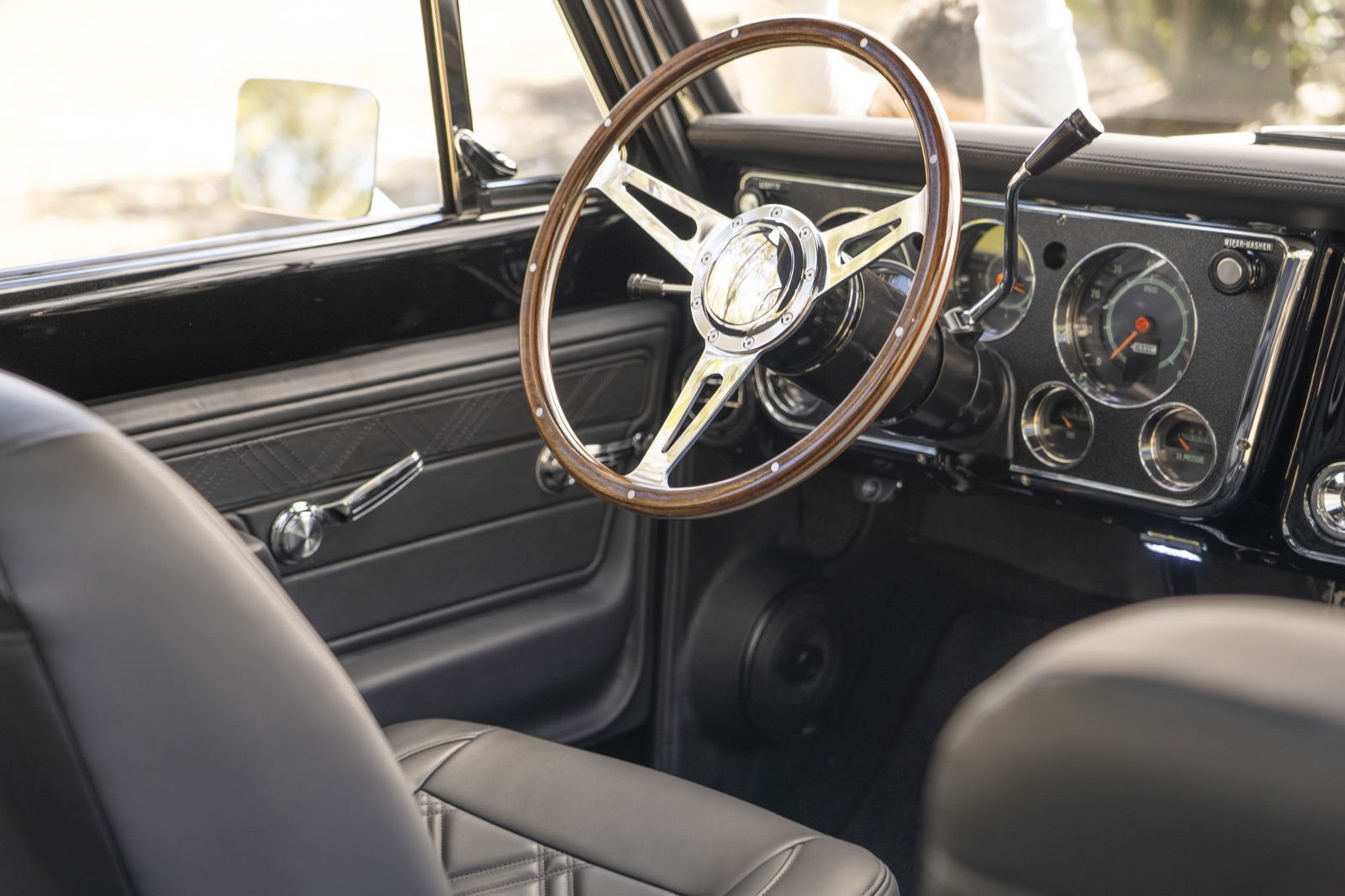 Velocity Chevrolet Blazer - interior