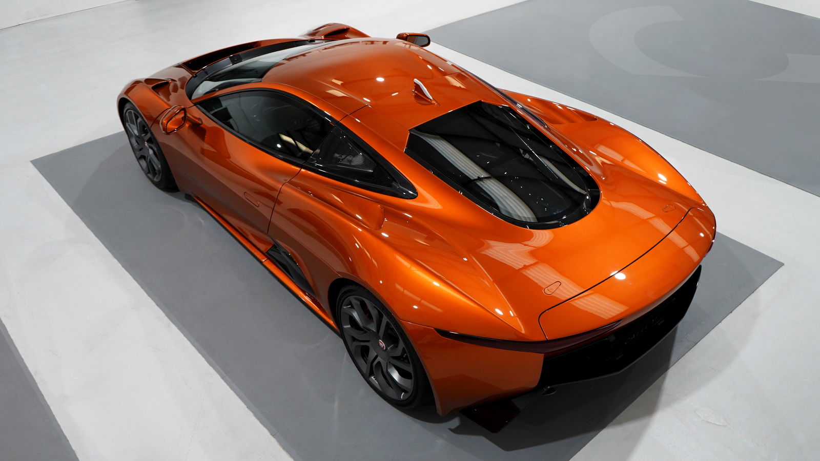 Jaguar C-X75 - rear