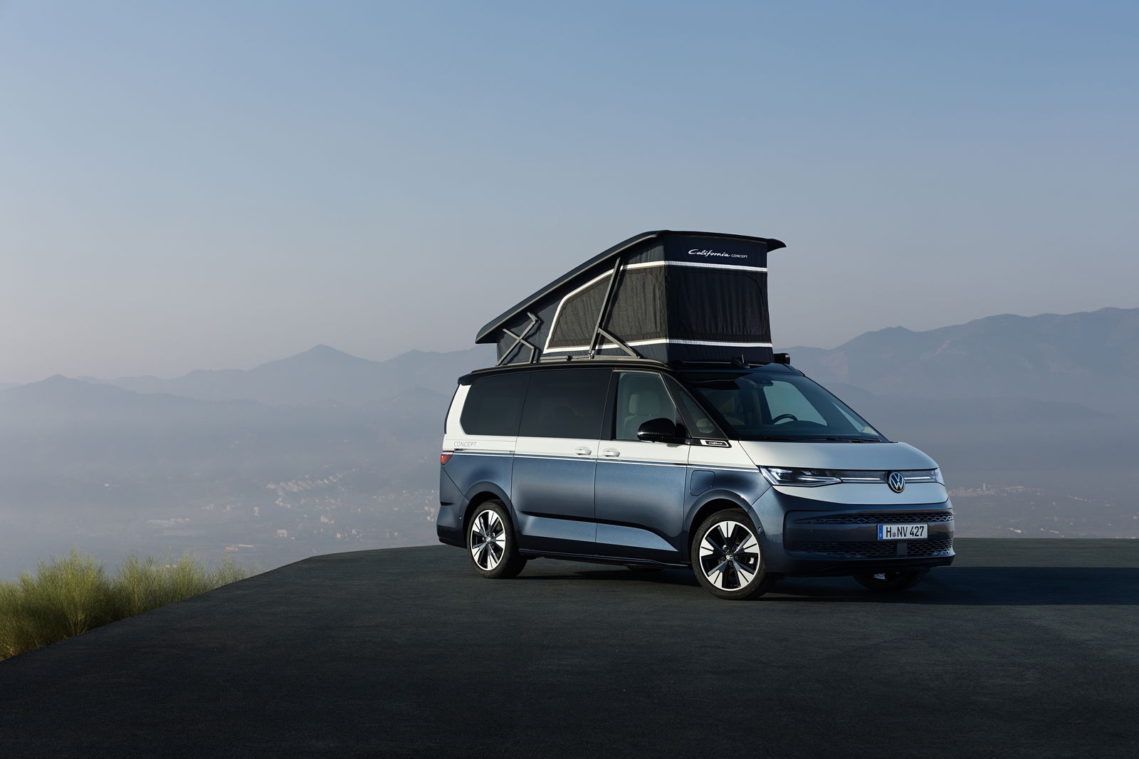Volkswagen T7 California Concept - front