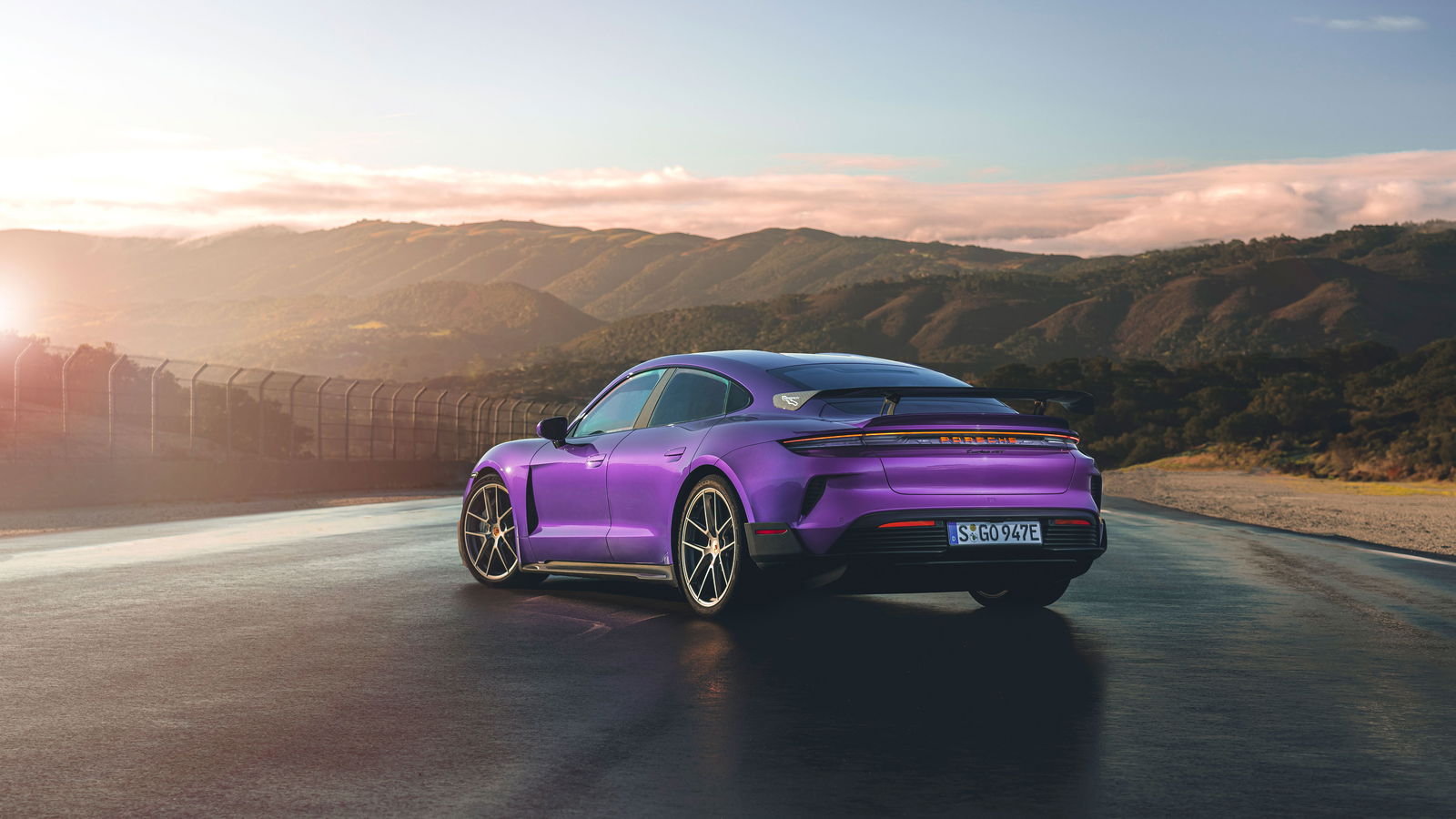 Porsche Taycan Turbo GT Weissach - rear