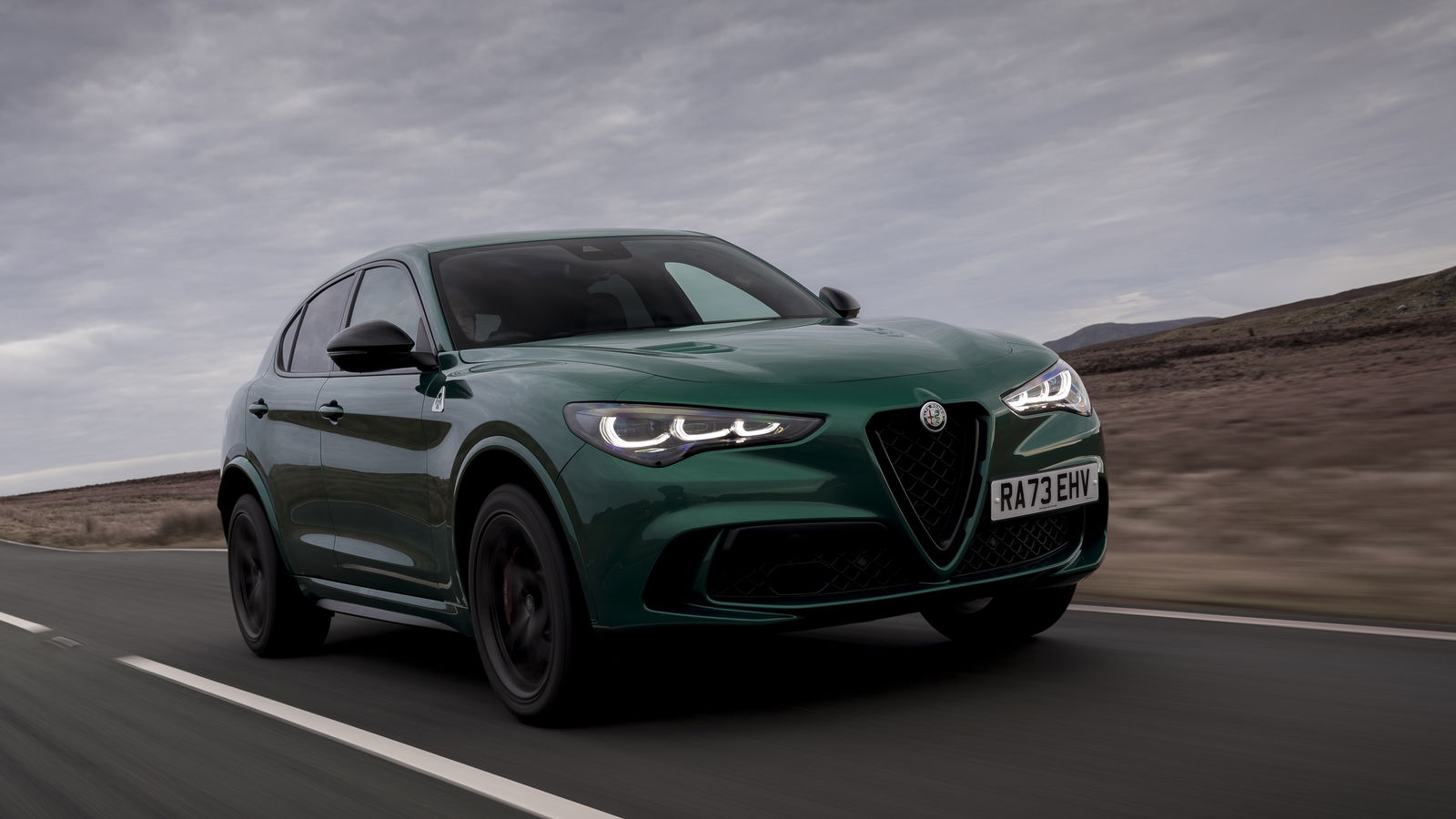 Alfa Romeo Stelvio Quadrifoglio - driving