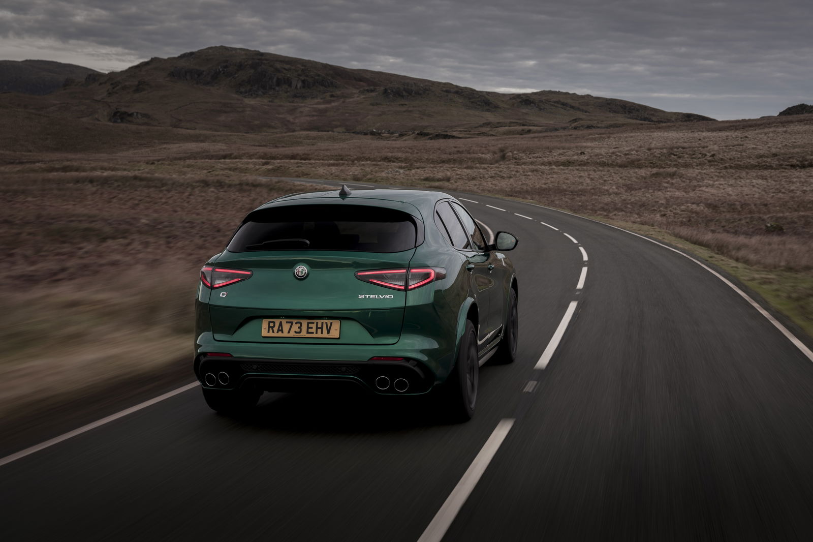 Alfa Romeo Stelvio Quadrifoglio - driving