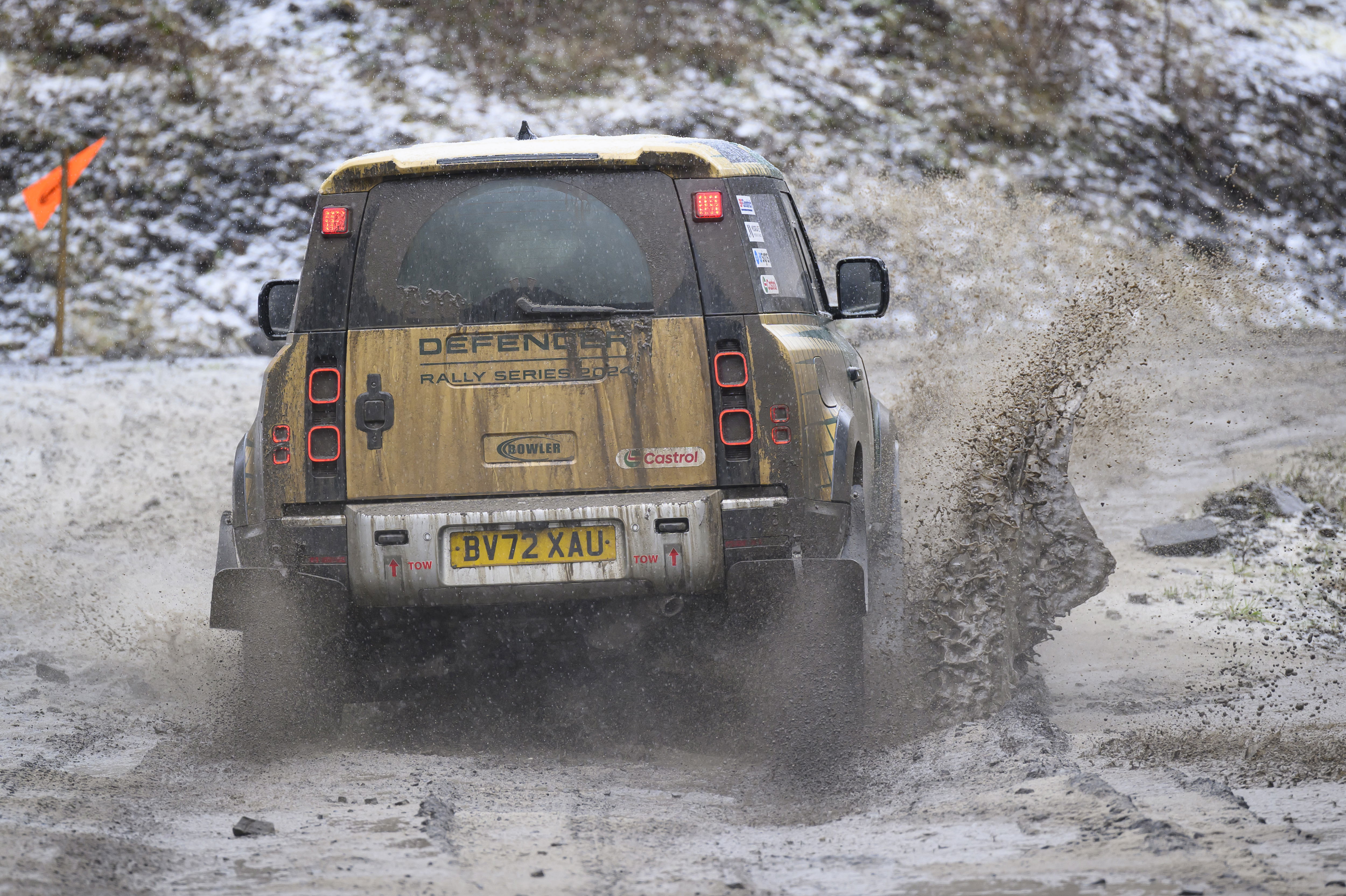Bowler Defender, rear 3/4, driving