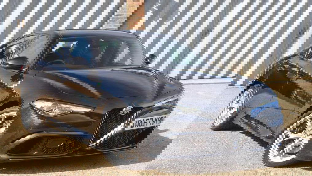 Alfa Romeo Giulia Quadrifoglio - front