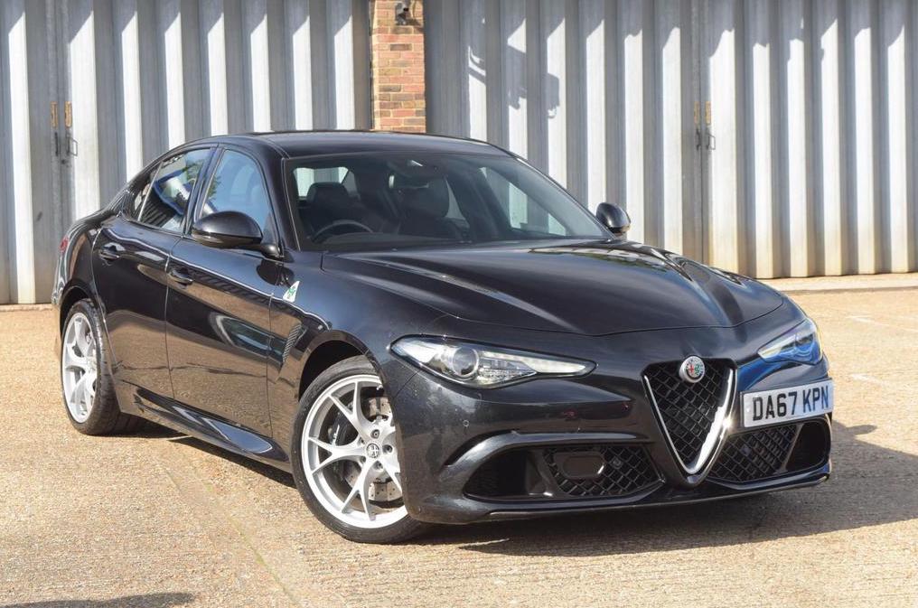Alfa Romeo Giulia Quadrifoglio - front