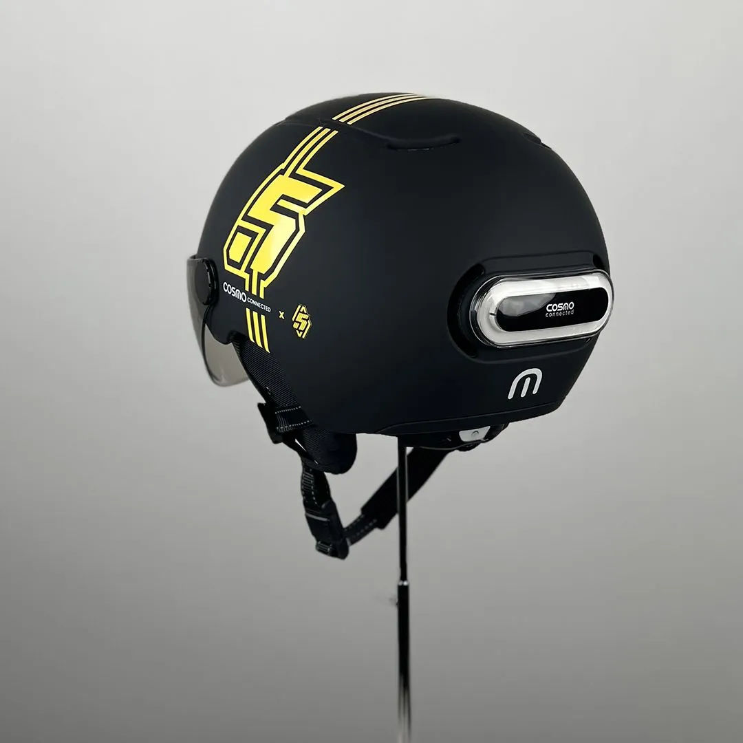 Renault 5 helmet