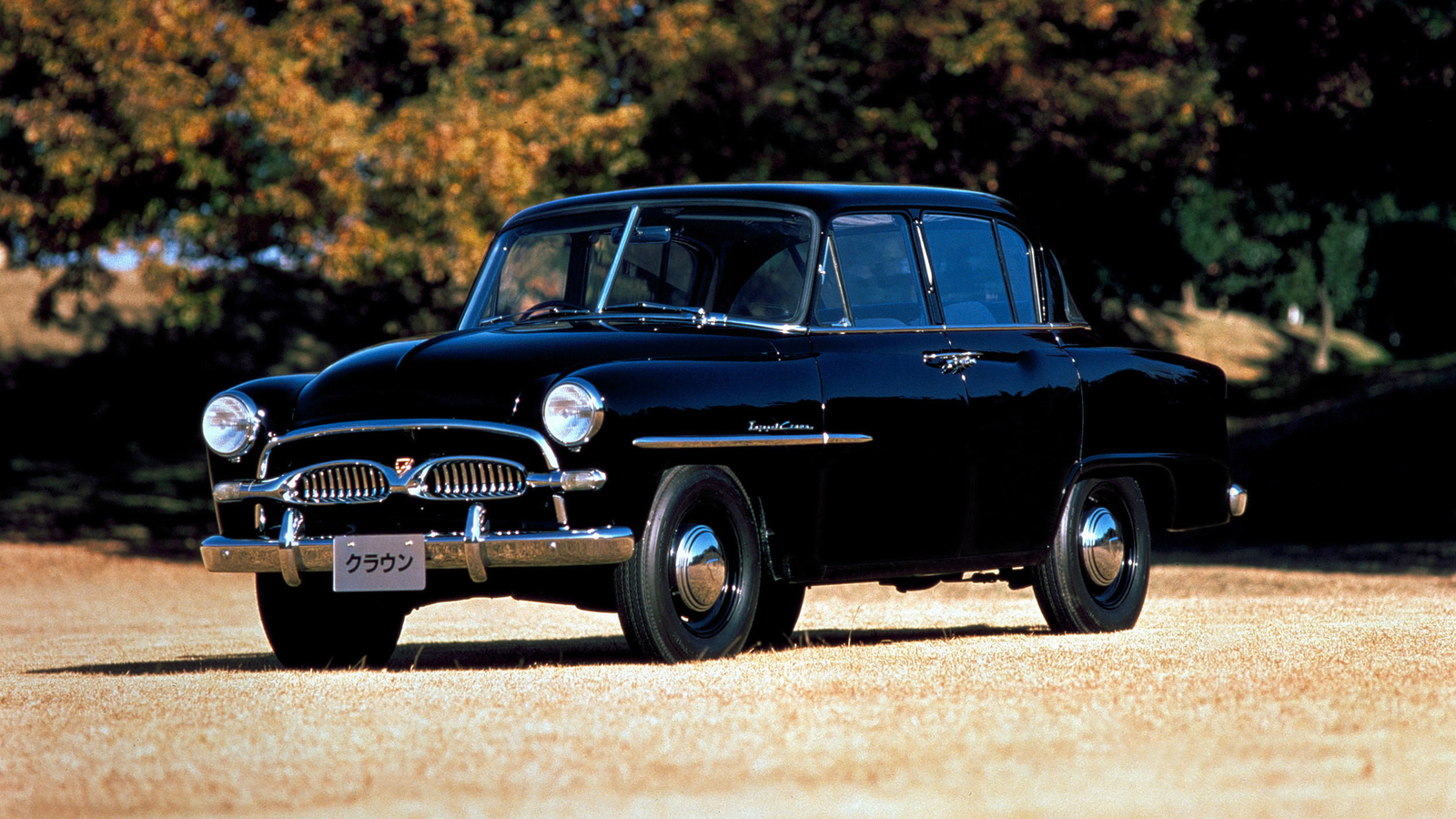 The Origin was designed to pay tribute to this, the Toyopet Crown