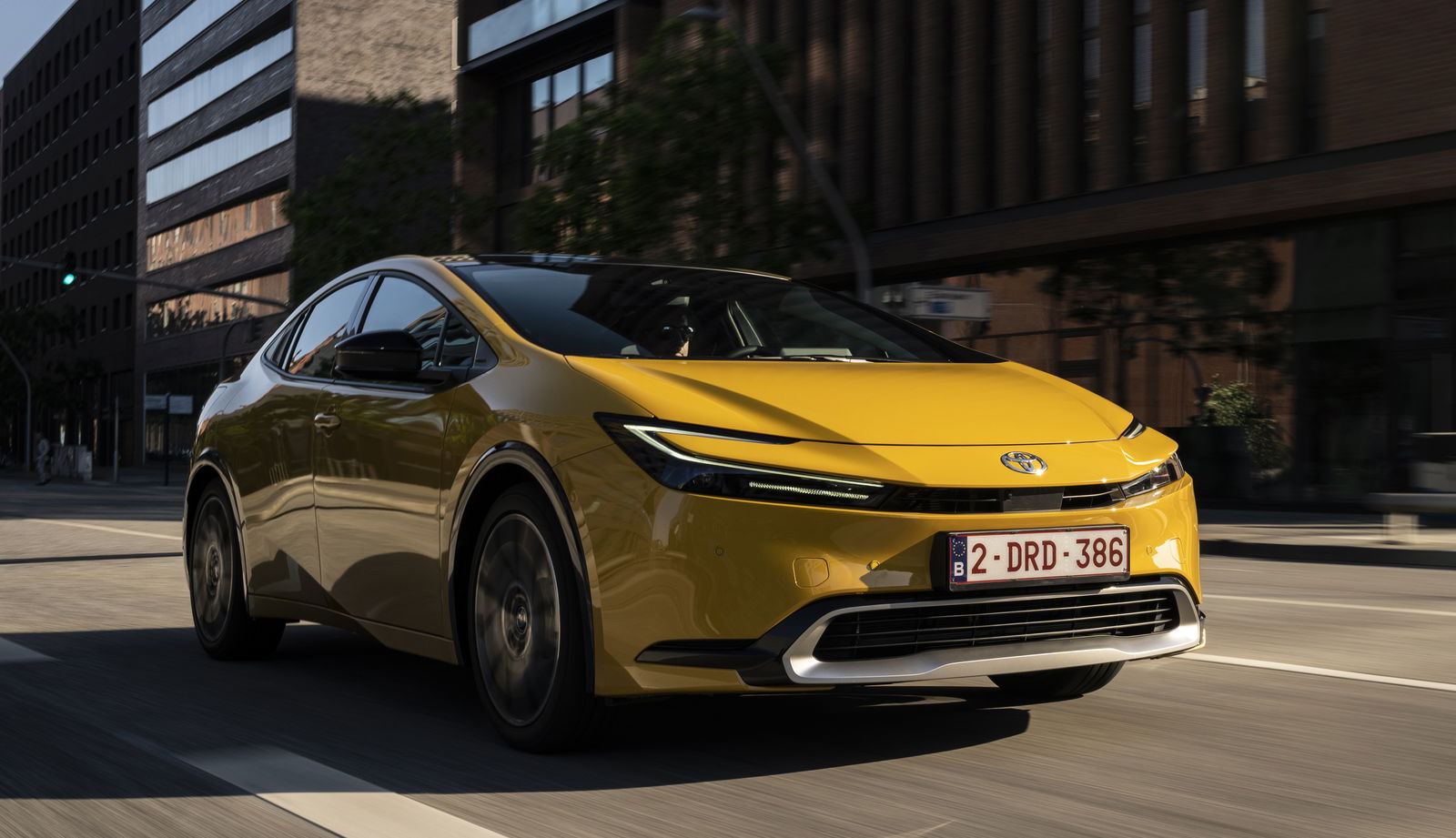 Toyota Prius - front