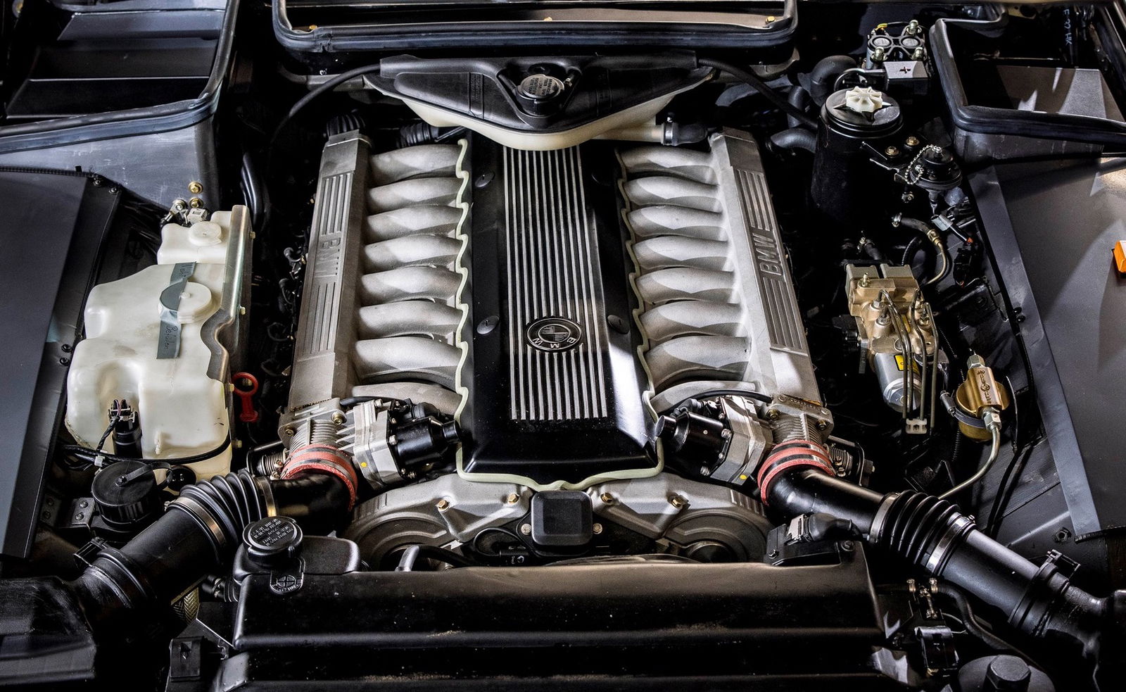 BMW 7-series V16 prototype - engine bay