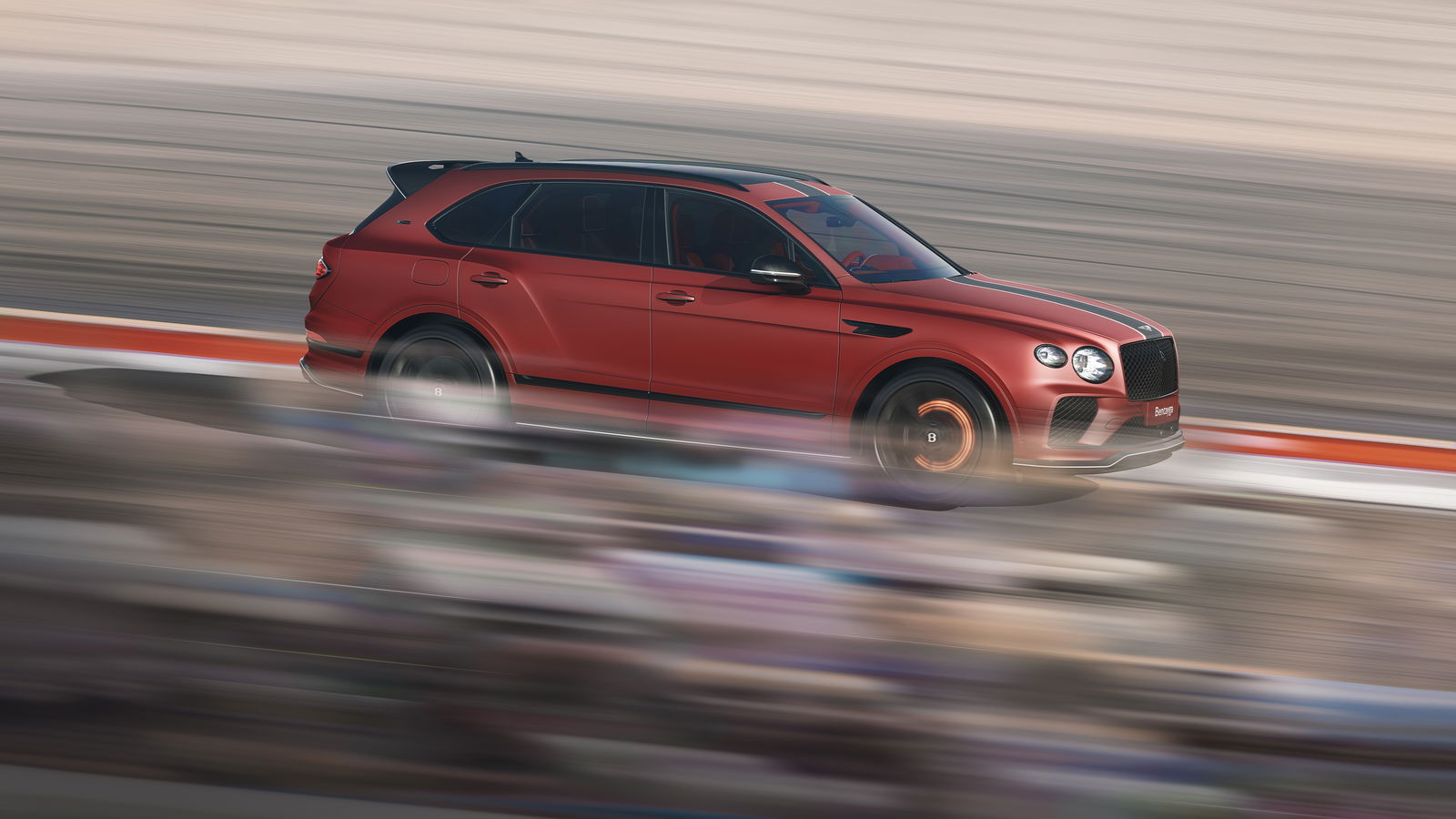 Bentley Bentayga Apex Edition - side