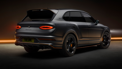 Bentley Bentayga S Black Edition, rear 3/4