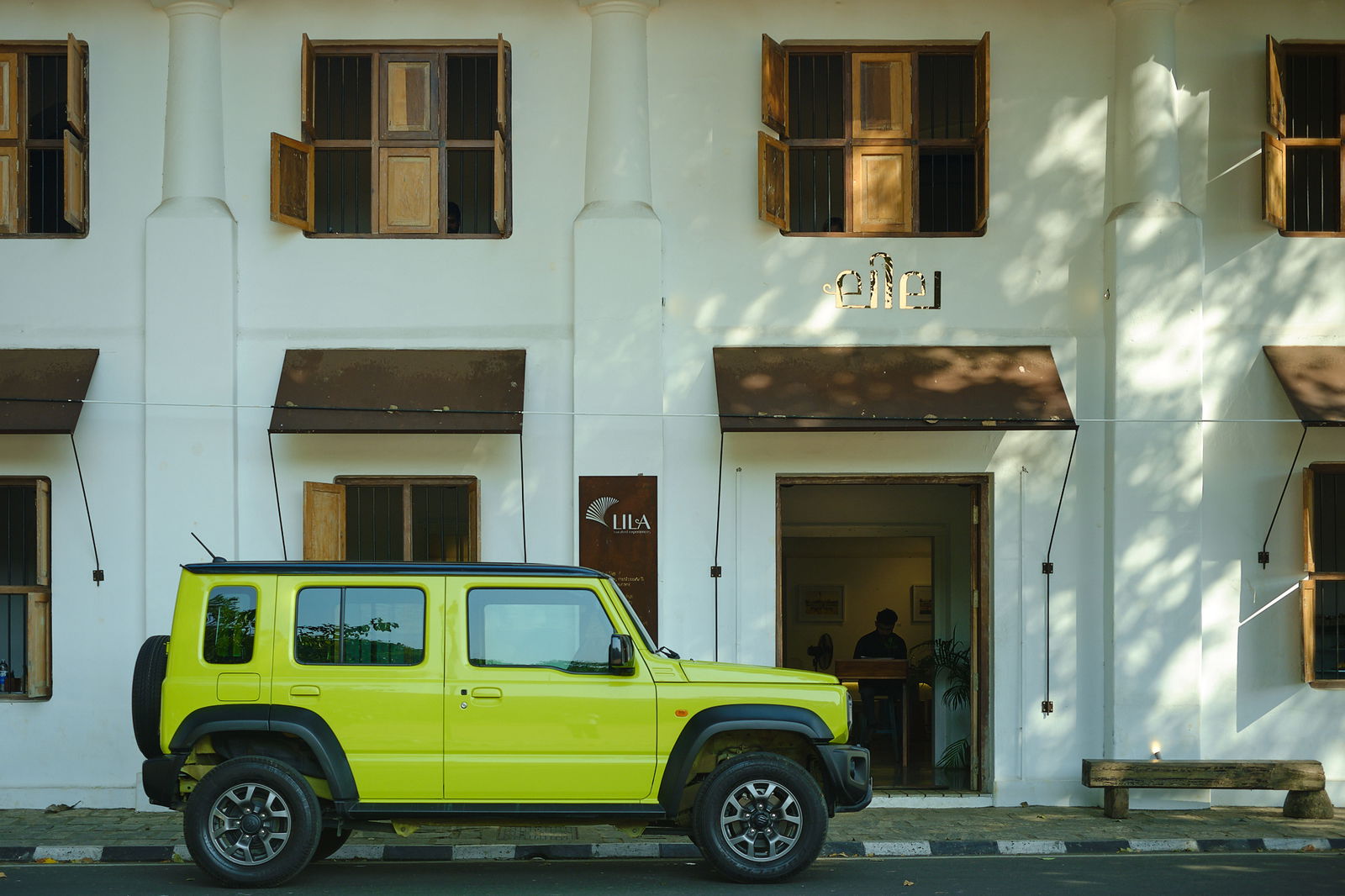 Suzuki Jimny XL - side