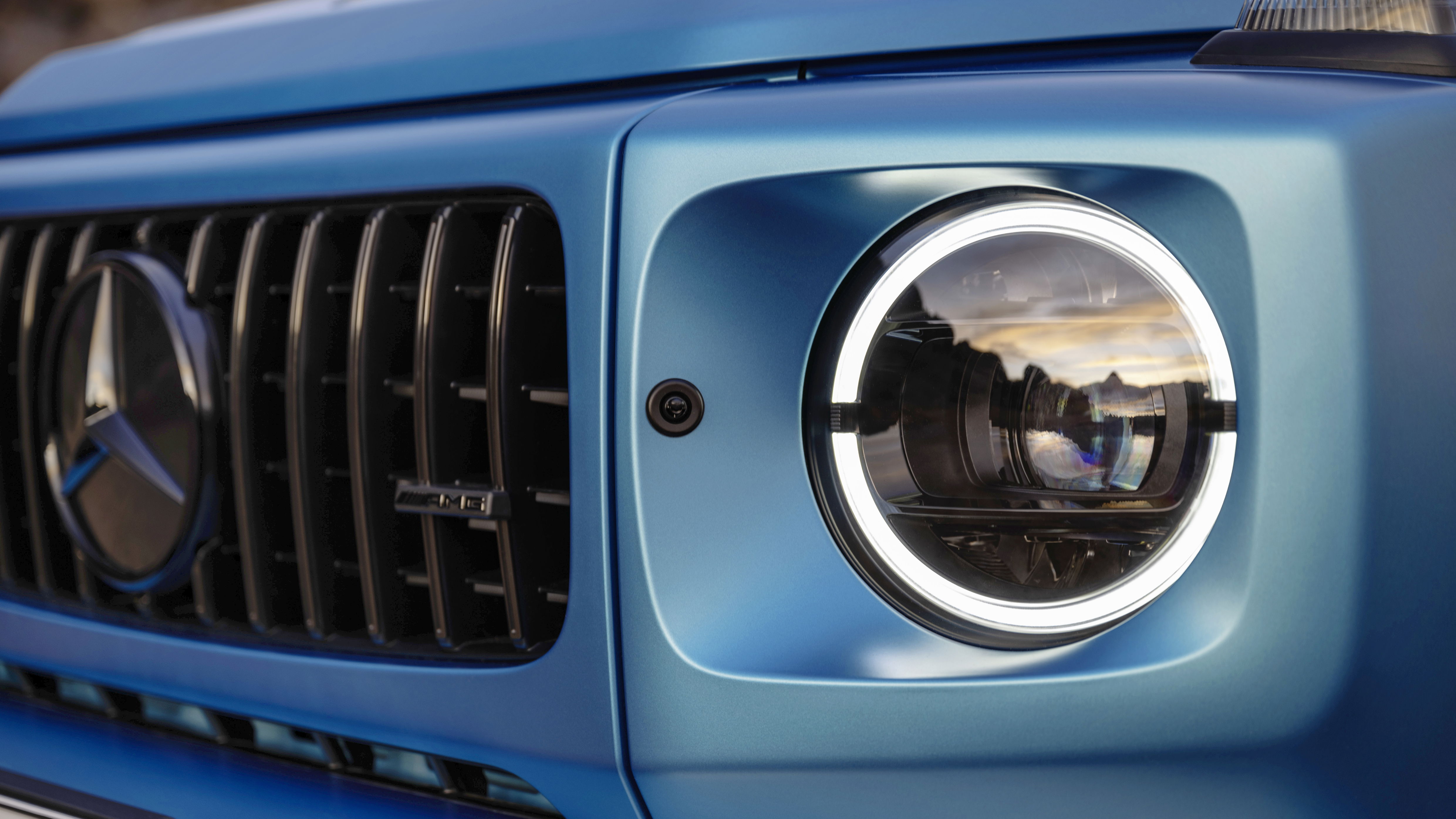 Mercedes-AMG G63 headlight