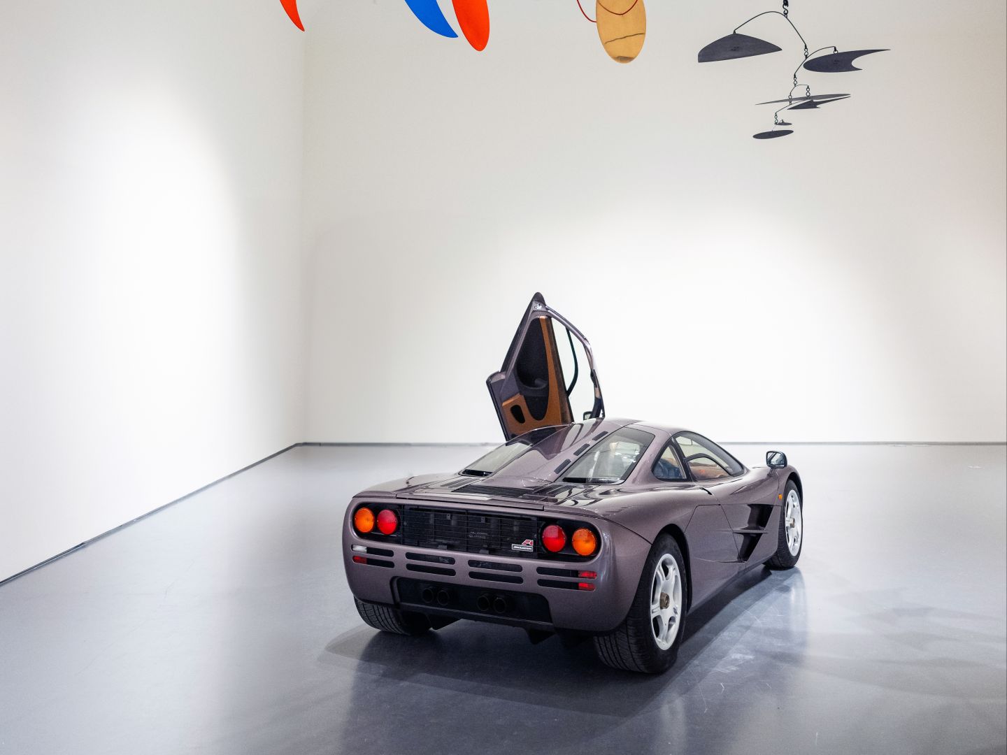 McLaren F1 - rear