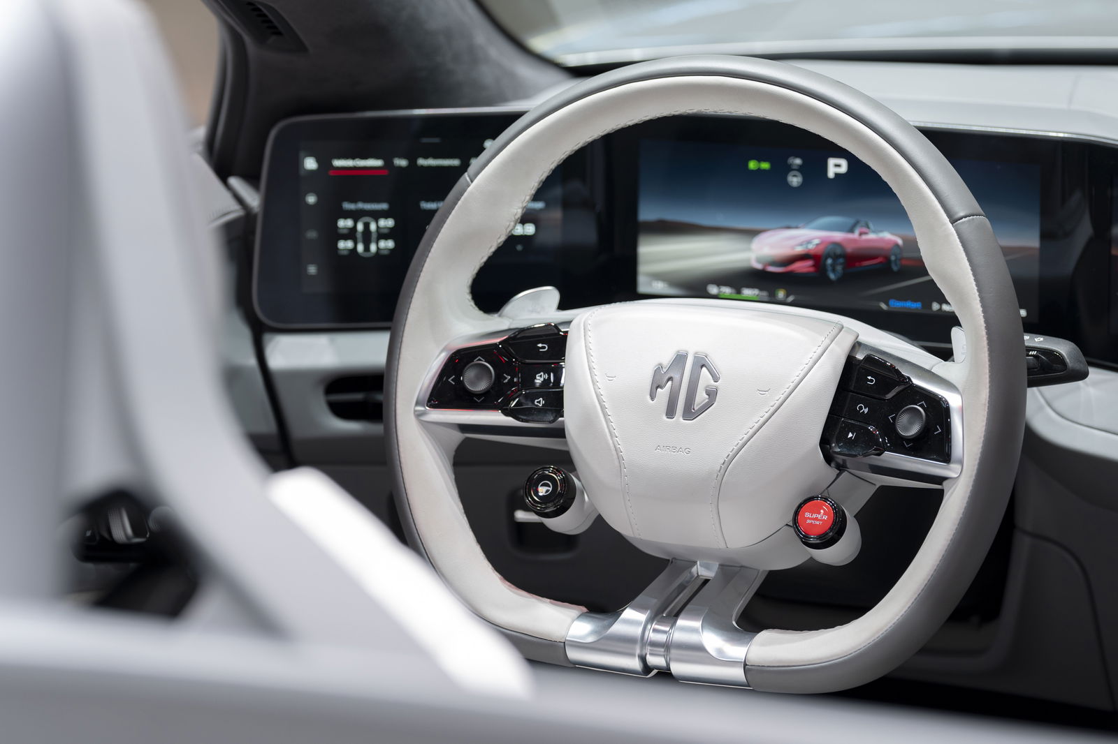 MG Cyberster - interior