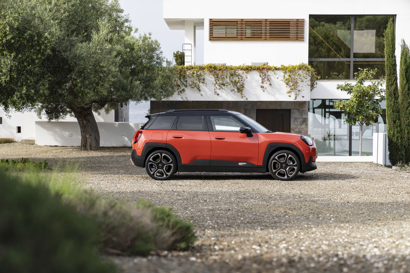 Mini Aceman - side