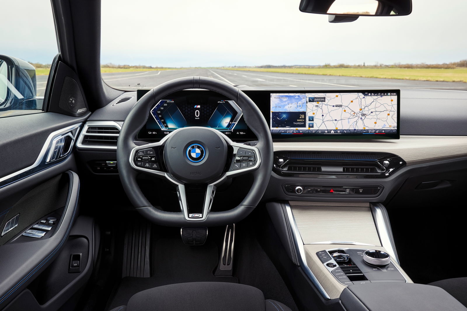 2024 BMW i4 - interior