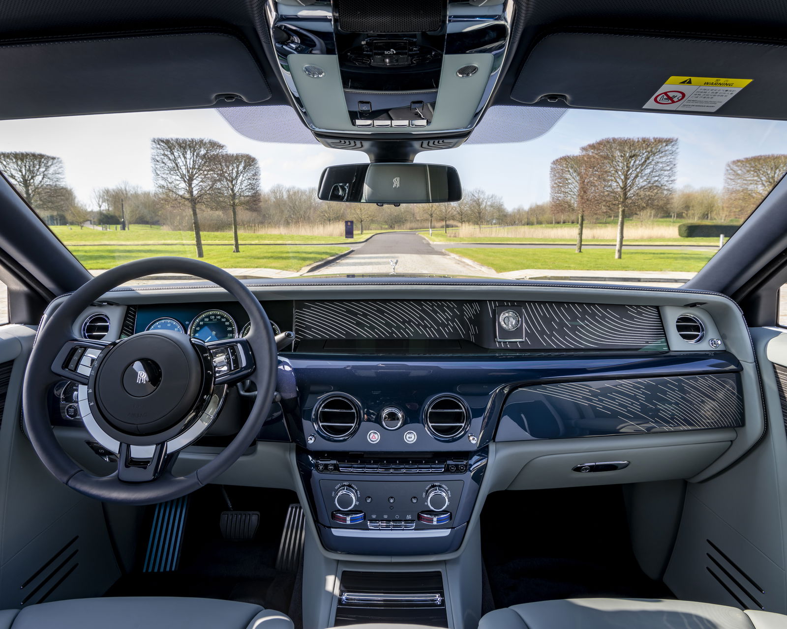 Rolls-Royce Phantom Extended 'Magnetism' - interior