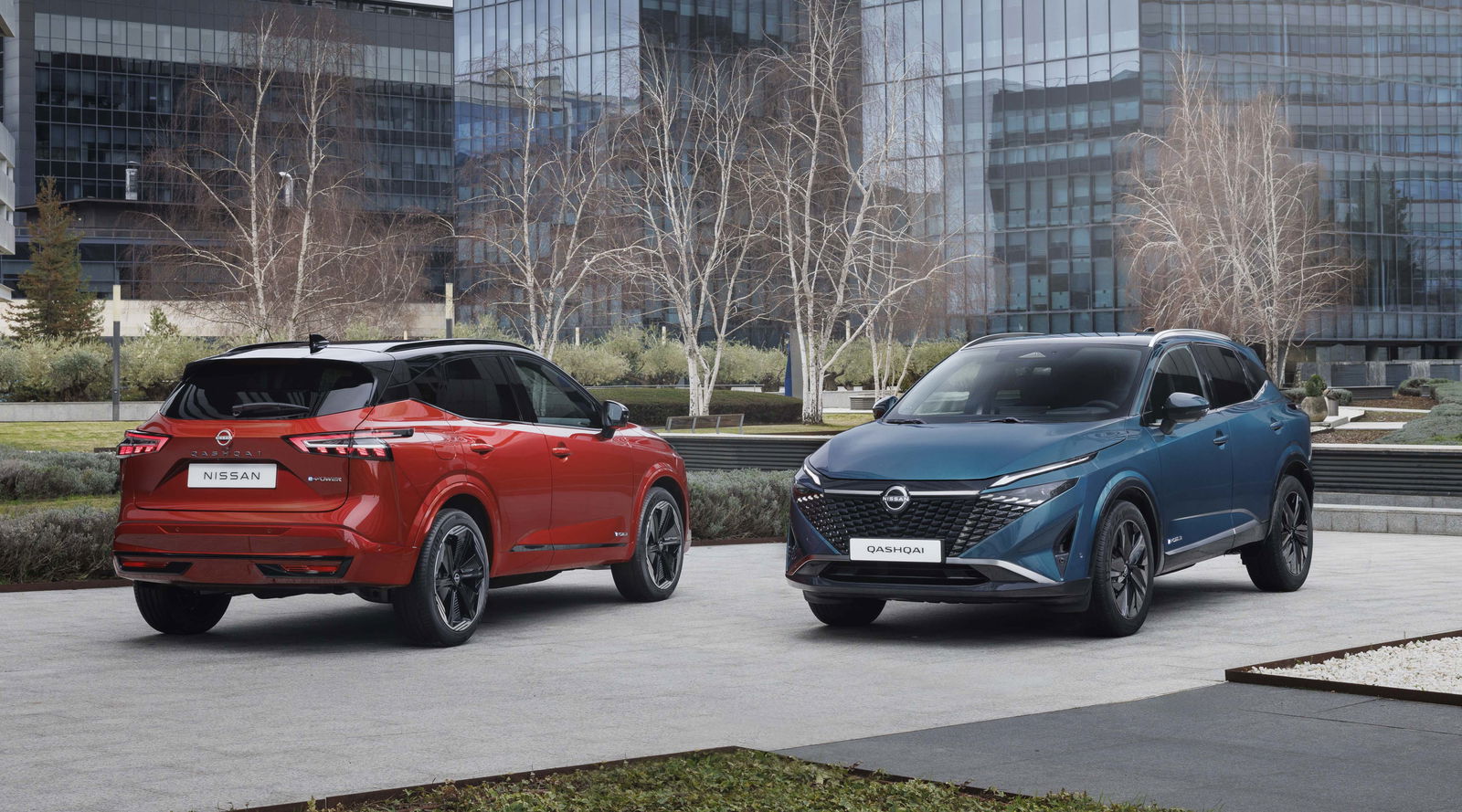 2024 Nissan Qashqai - rear and front