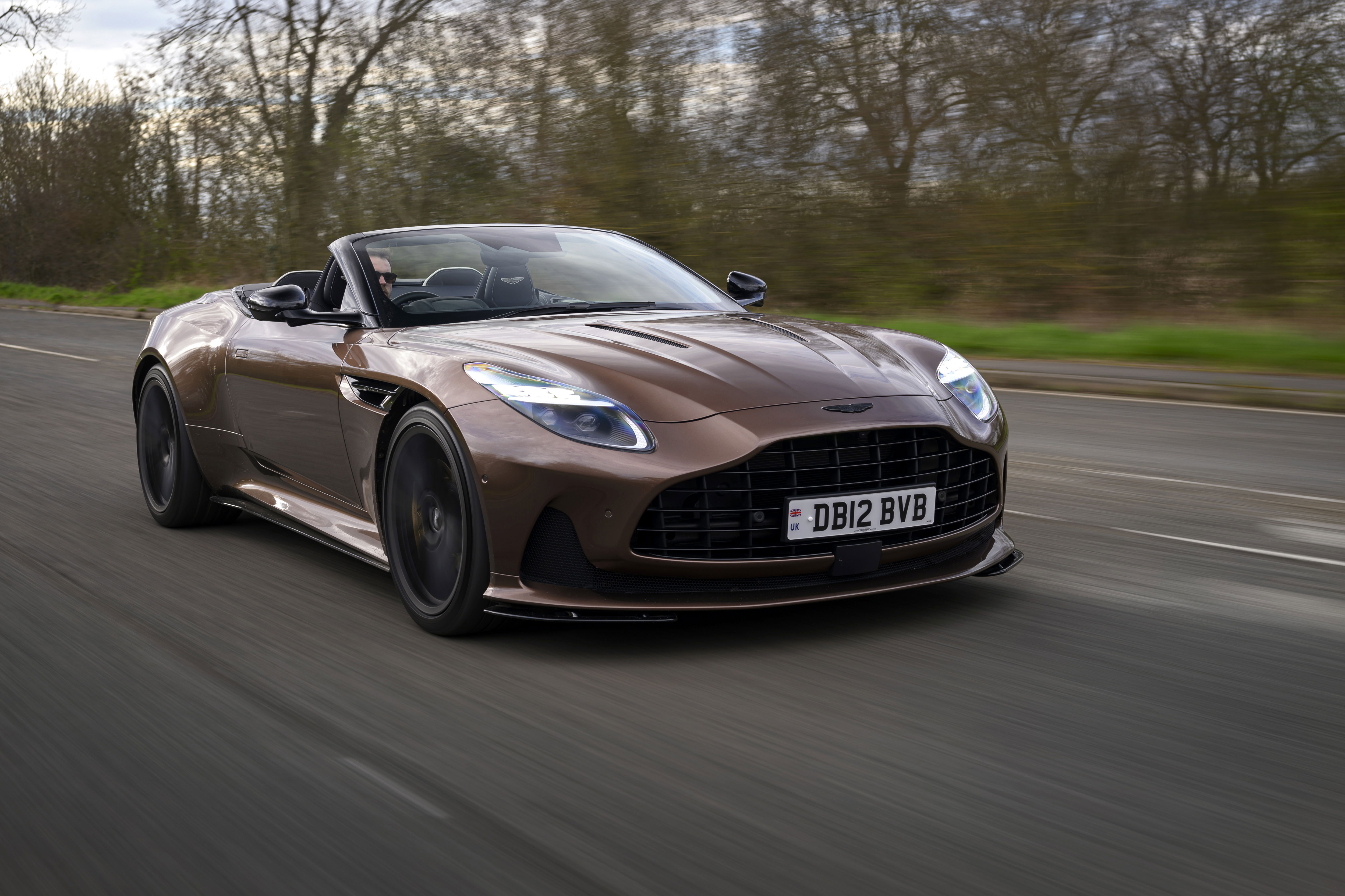 Aston Martin DB12 Volante - front