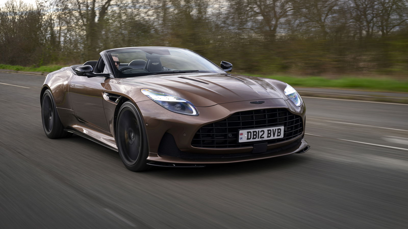 Aston Martin DB12 Volante - front
