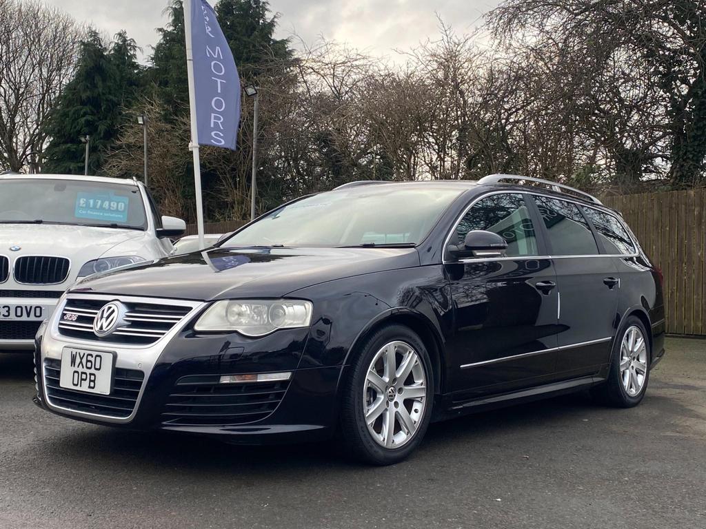 Volkswagen Passat R36 - front