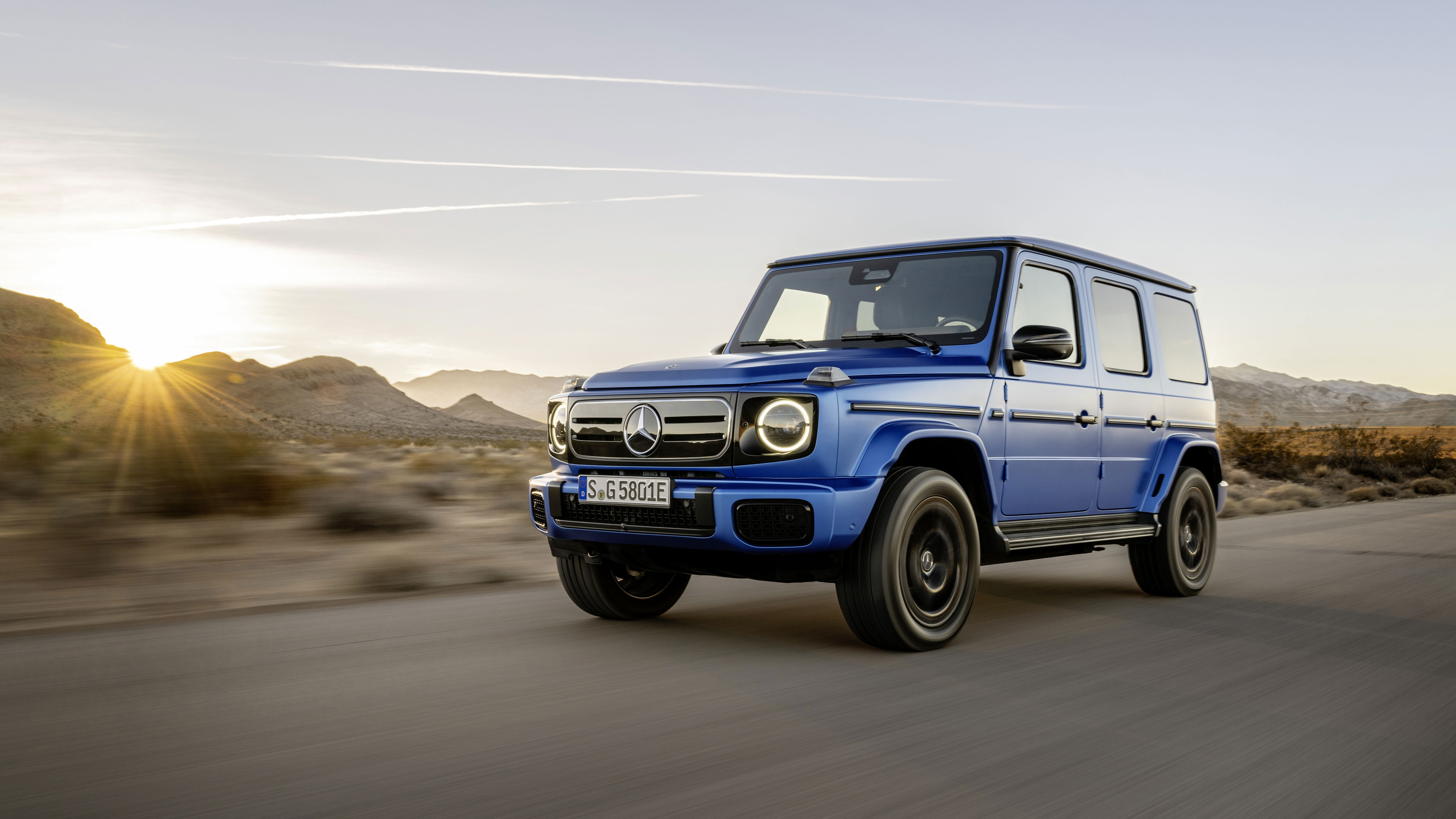 Mercedes-Benz G580 with EQ Technology - front