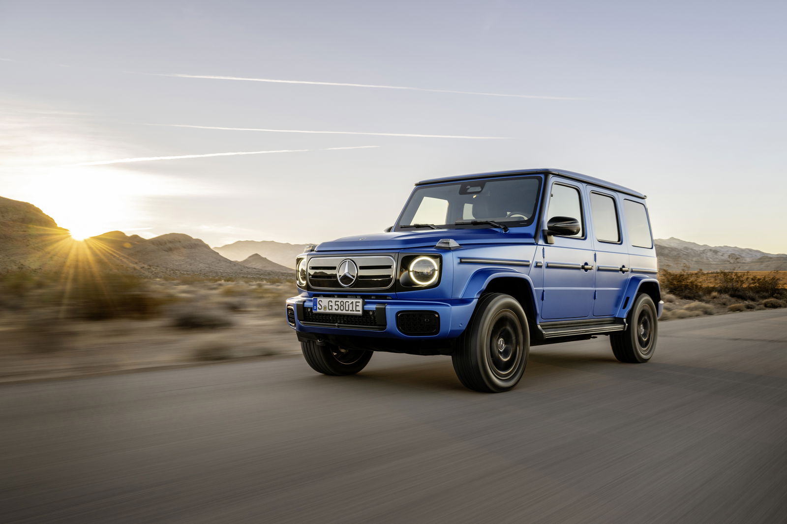 Mercedes-Benz G580 with EQ Technology - front