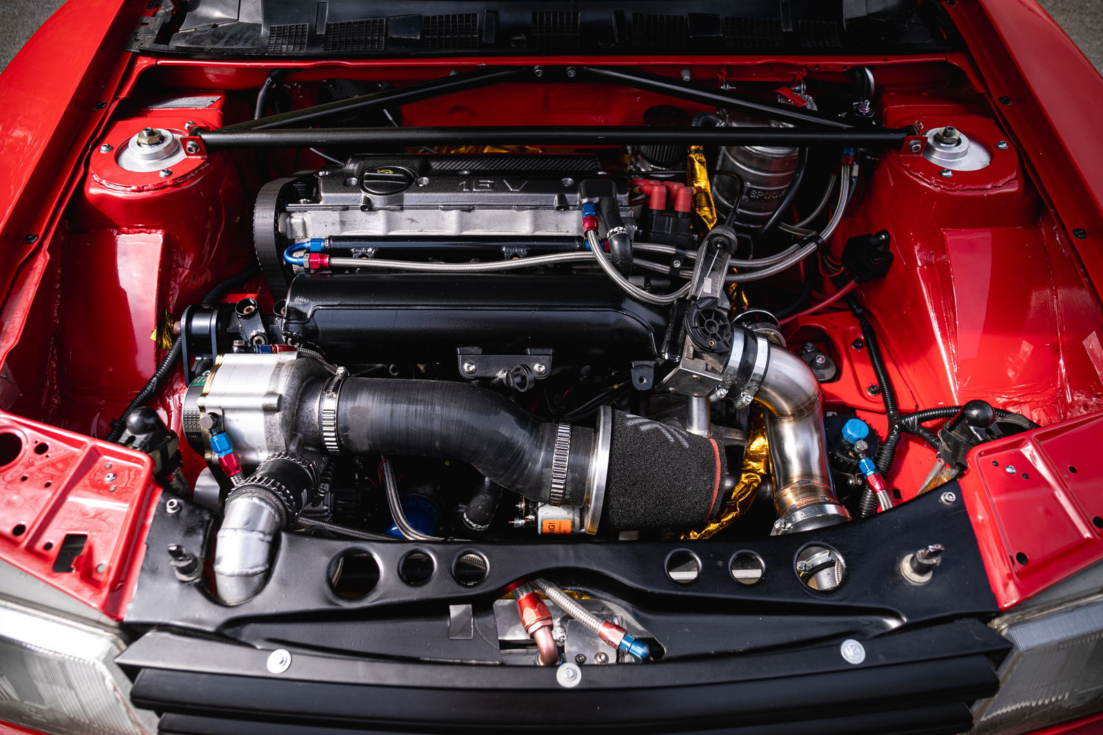 Peugeot 309 GTi 'Maxi' - engine bay