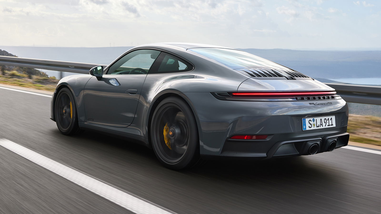 Porsche 911 Carrera GTS 992.2, rear