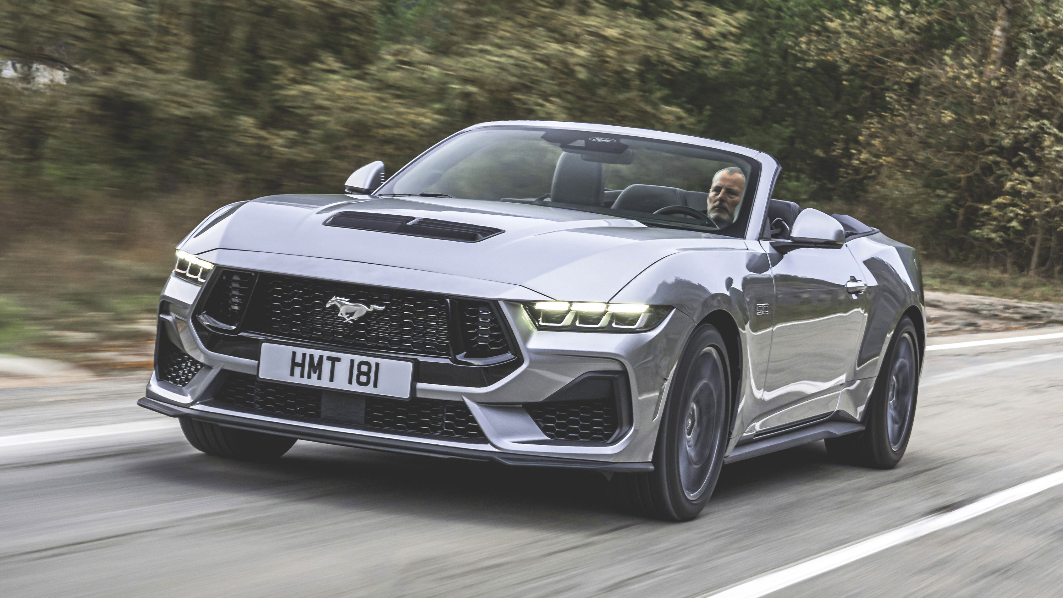 Ford Mustang GT Convertible - front