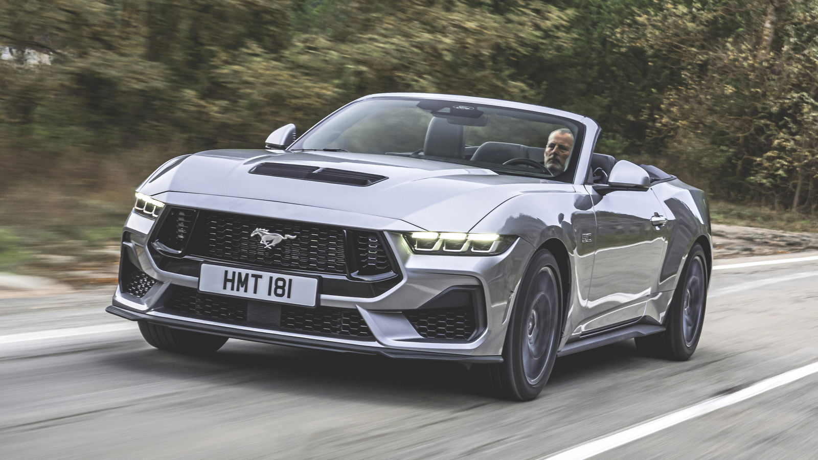 Ford Mustang GT Convertible - front