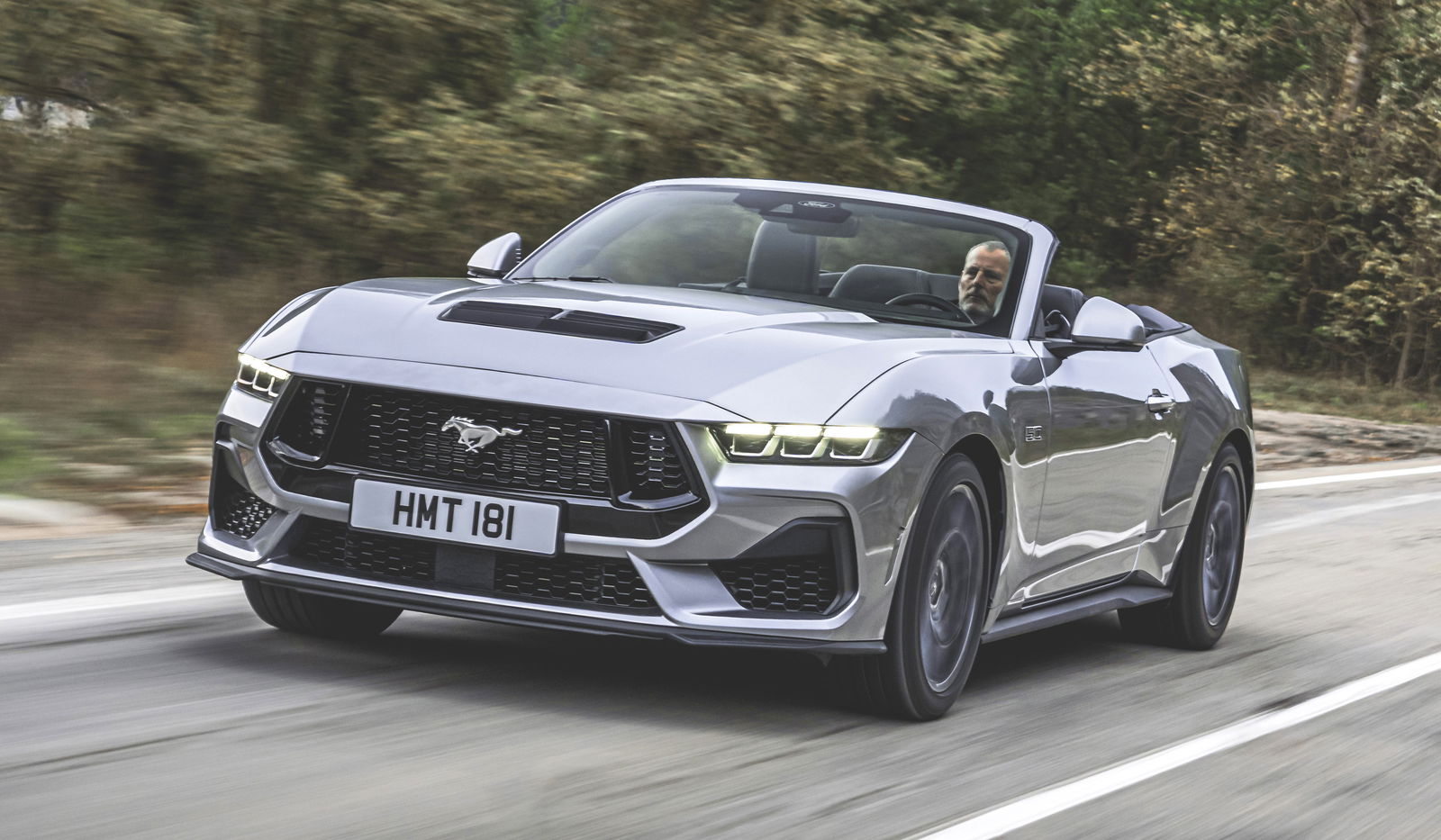 Ford Mustang GT Convertible - front