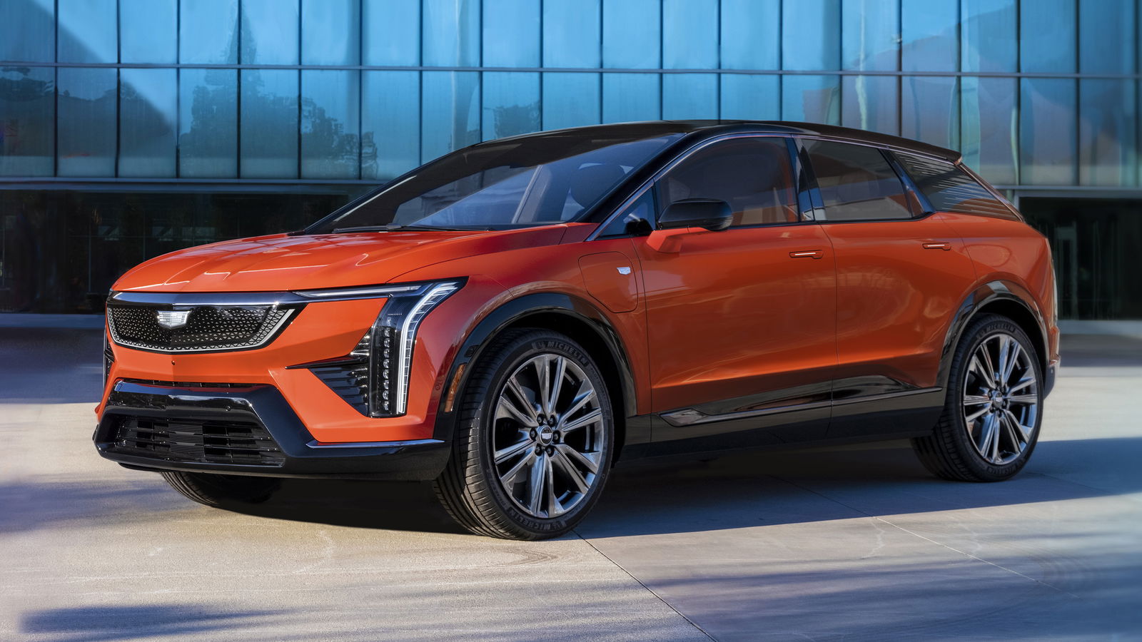Cadillac Optiq - front