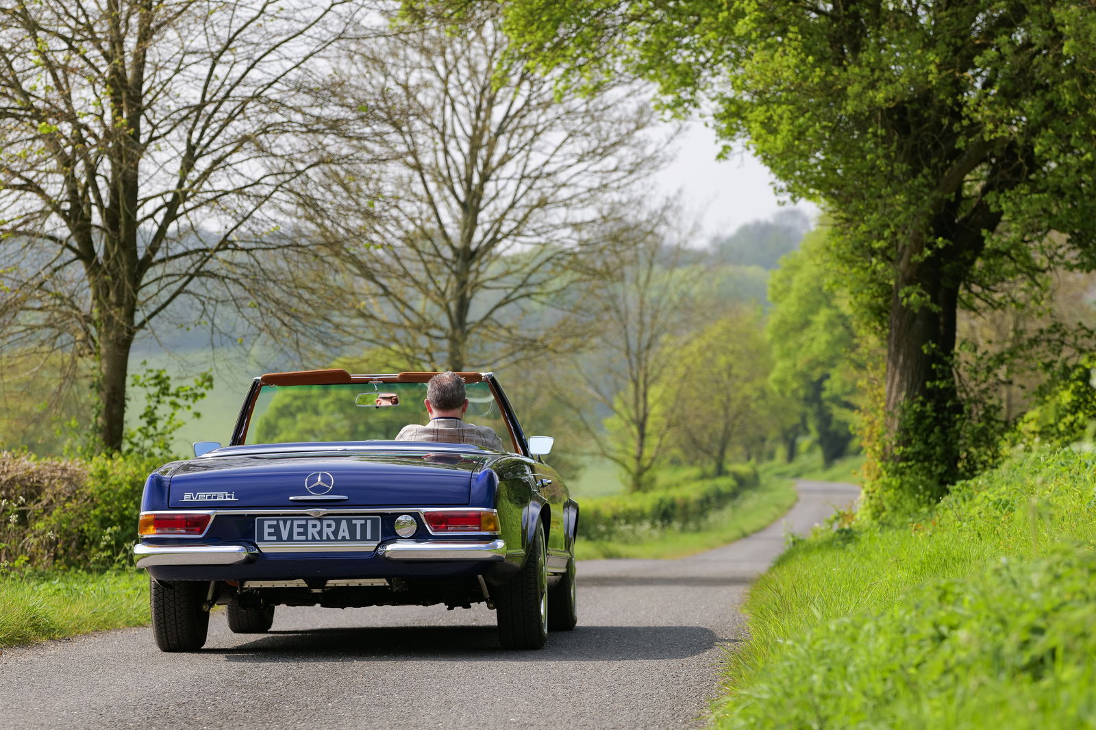 Everrati Mercedes W113 - rear