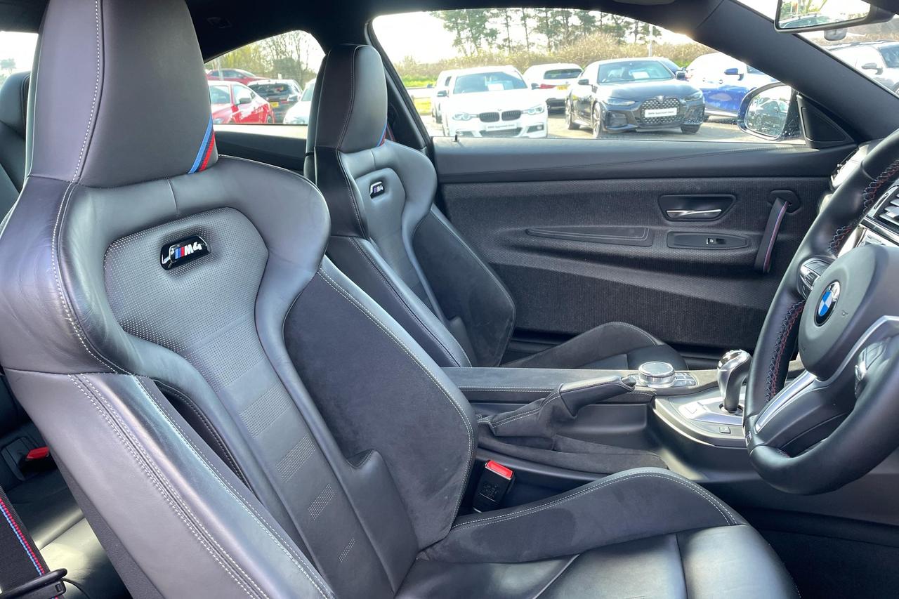 F82 BMW M4 CS - interior