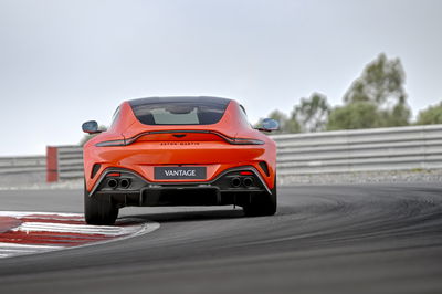 Aston Martin Vantage - rear