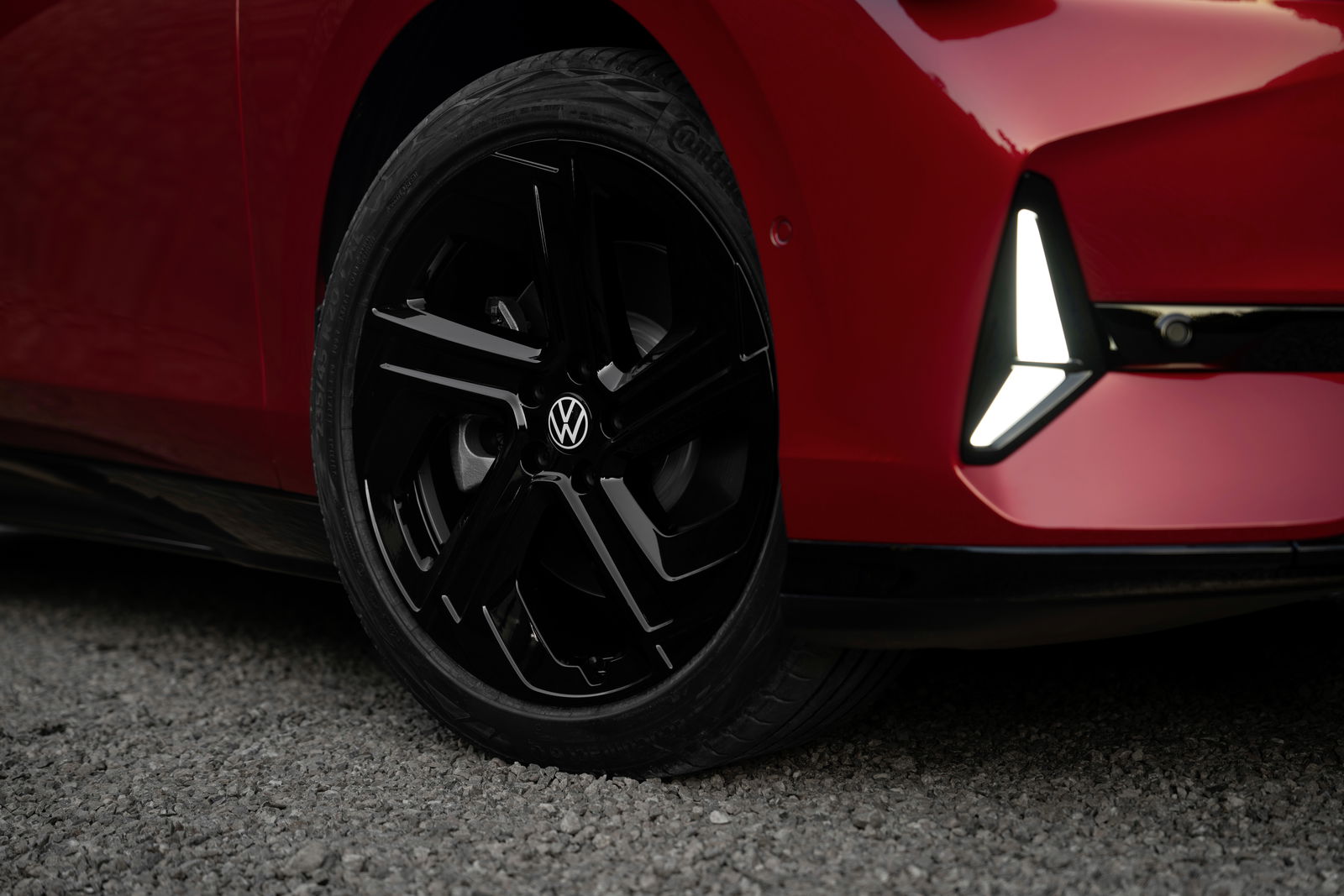 Volkswagen ID.7 GTX - front detail