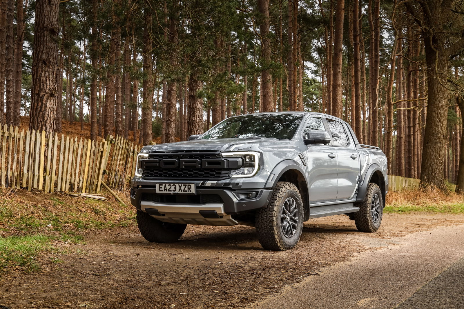 Ford Ranger Raptor - front 