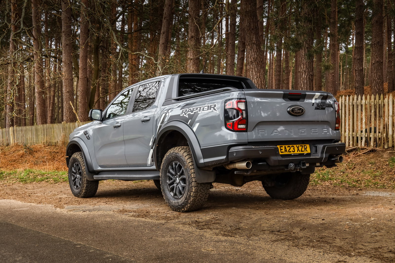 Ford Ranger Raptor - rear 