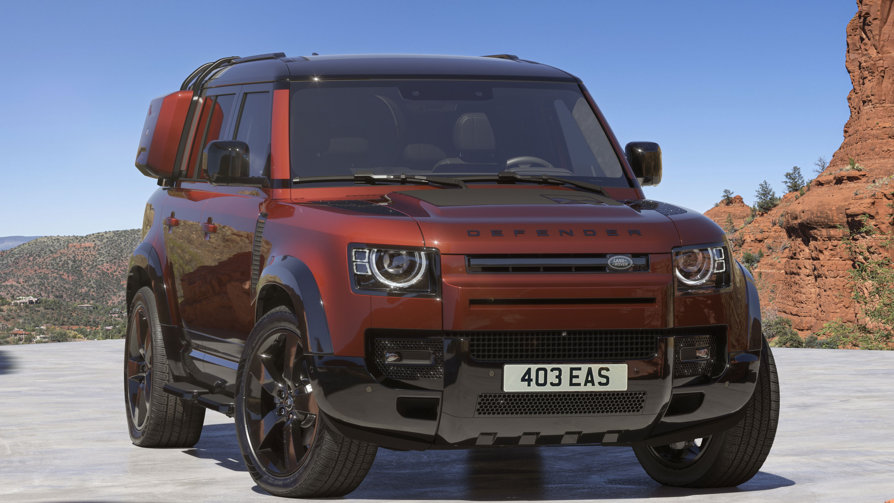 Land Rover Defender 110 Sedona Edition - front