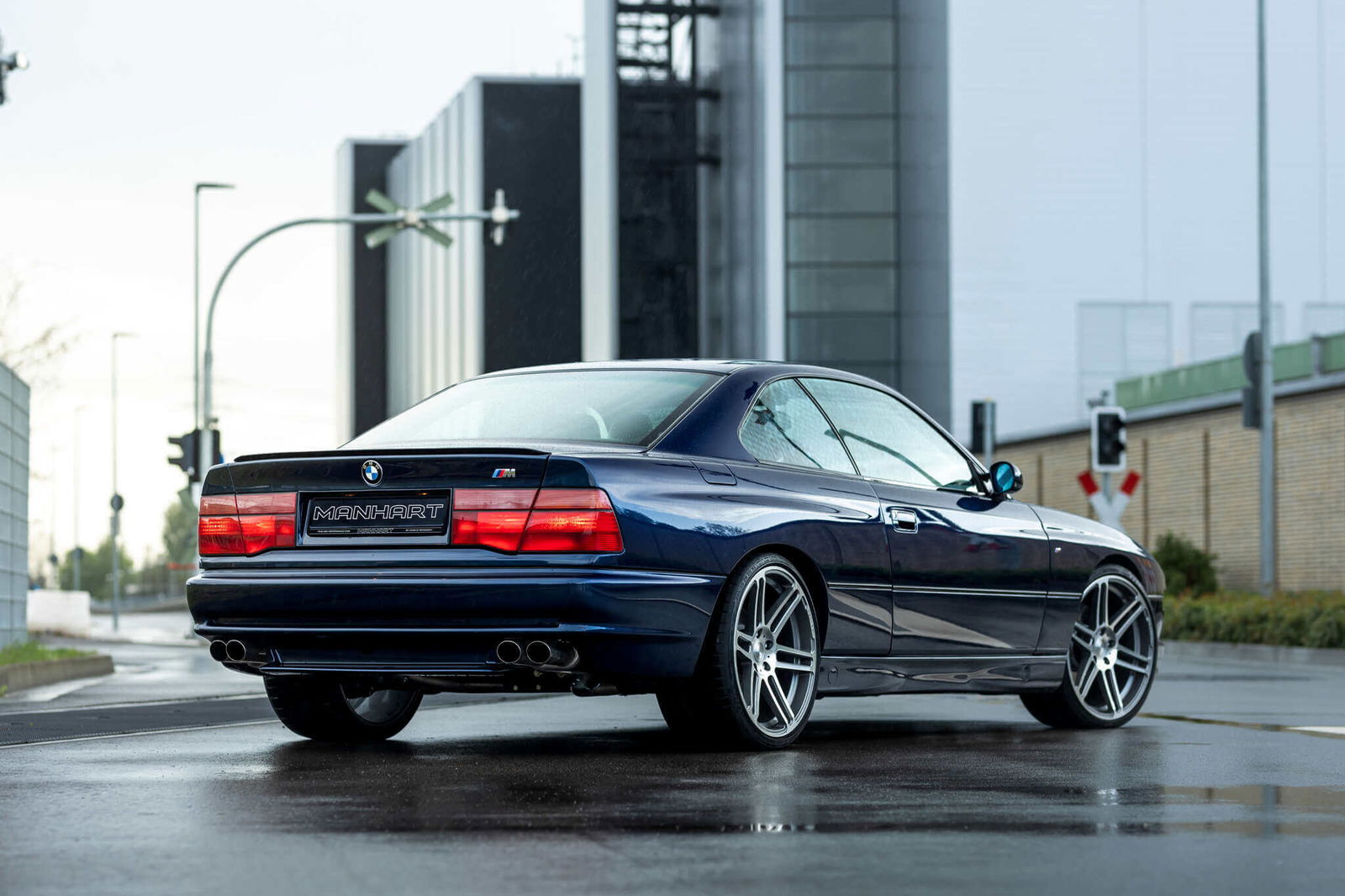 Manhart MH8 5.0 V8 - rear