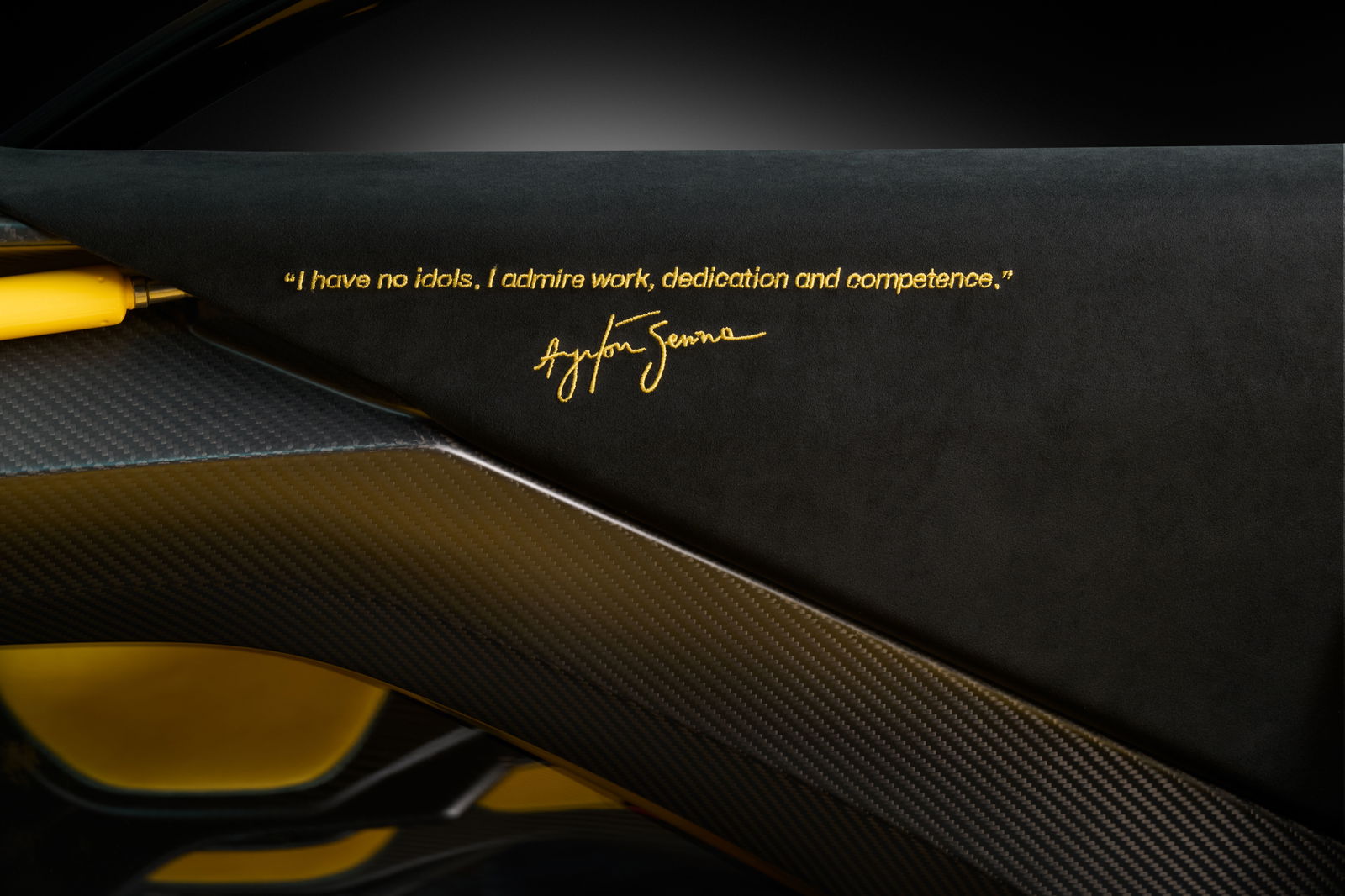 McLaren Senna in 'Senna Sempre' livery - detail