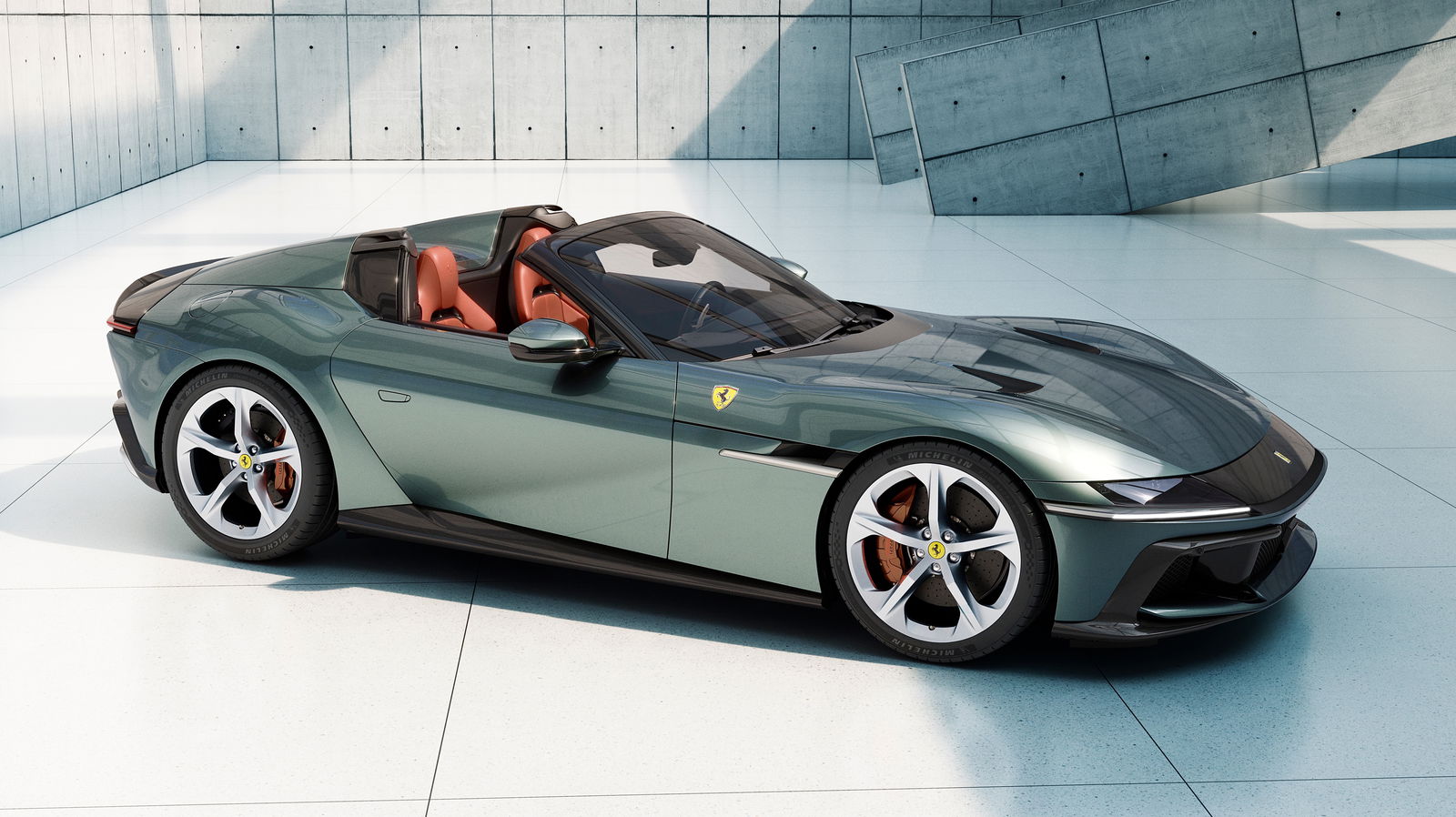 Ferrari 12Cilindri Spider - front