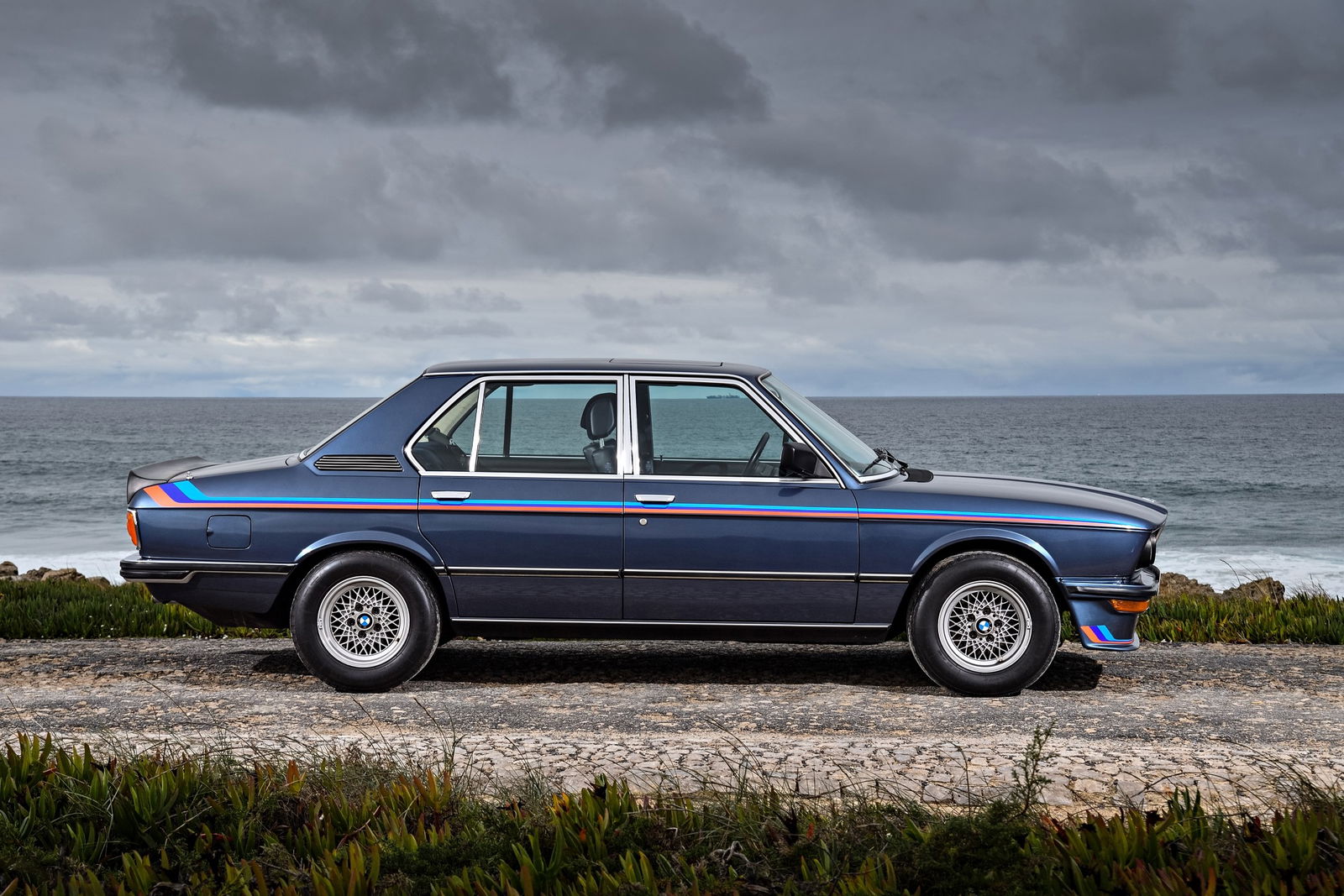 BMW M535i E12