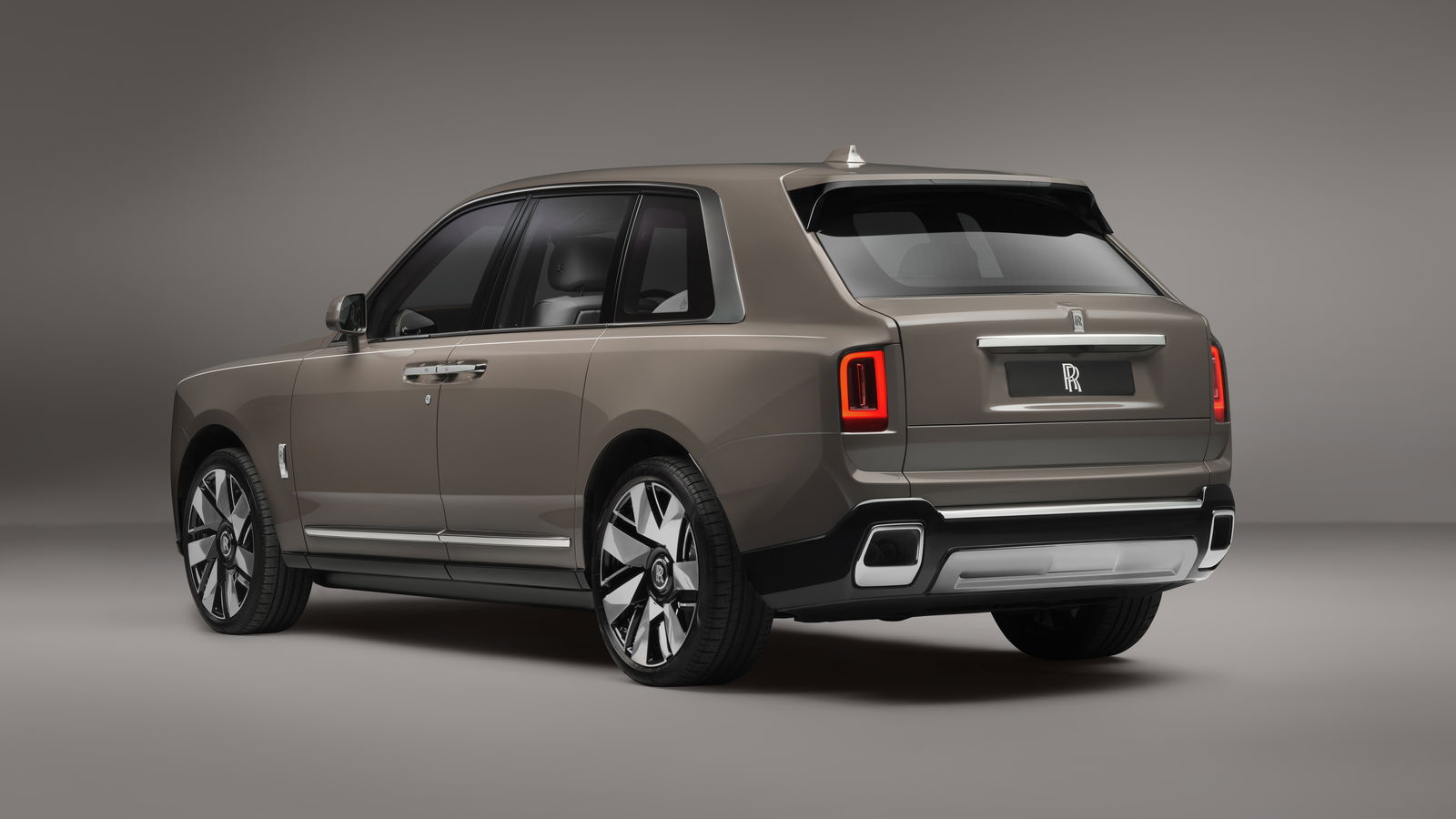 Rolls-Royce Cullinan Series II - rear