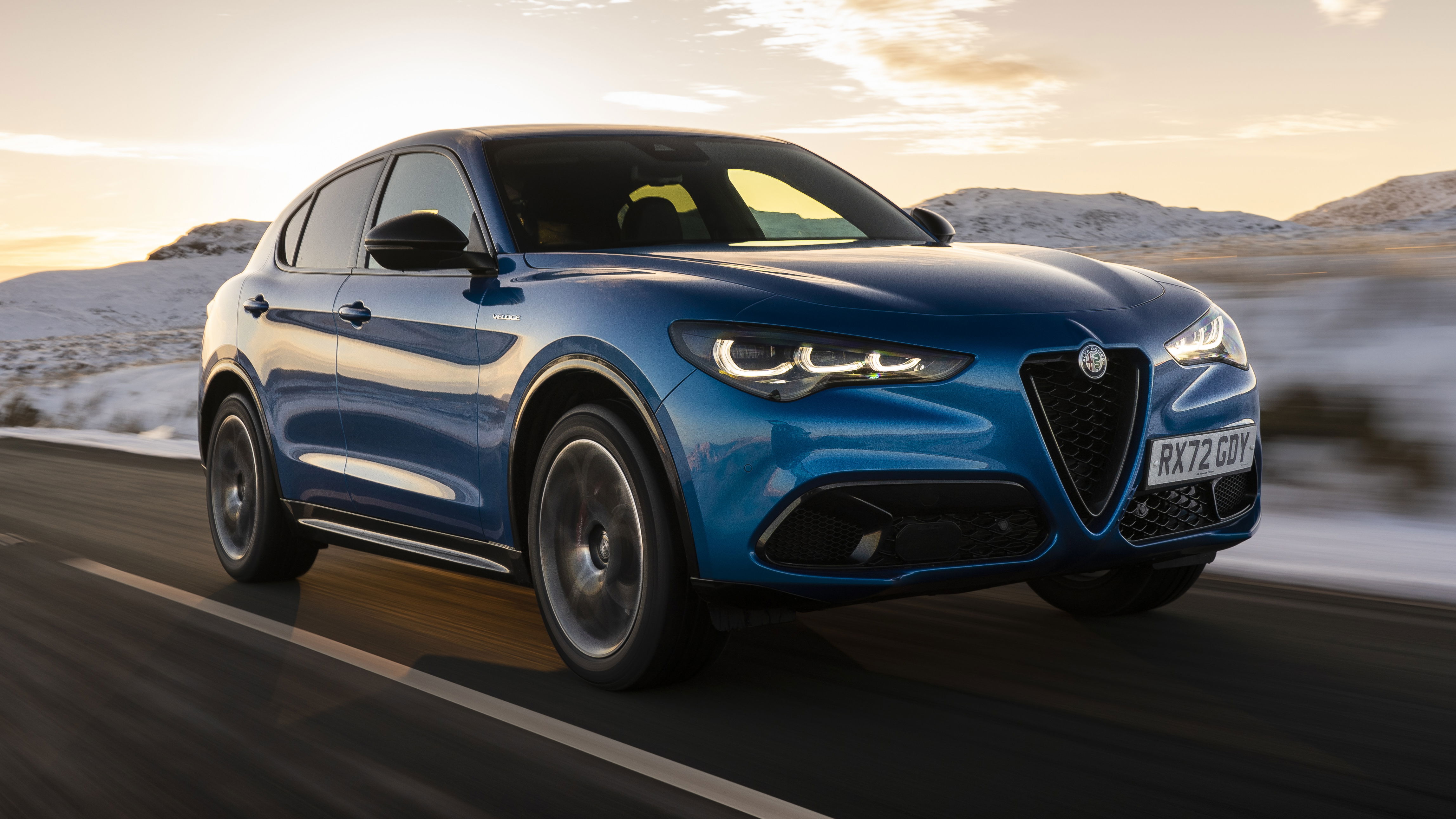 Alfa Romeo Stelvio Veloce - front, dynamic