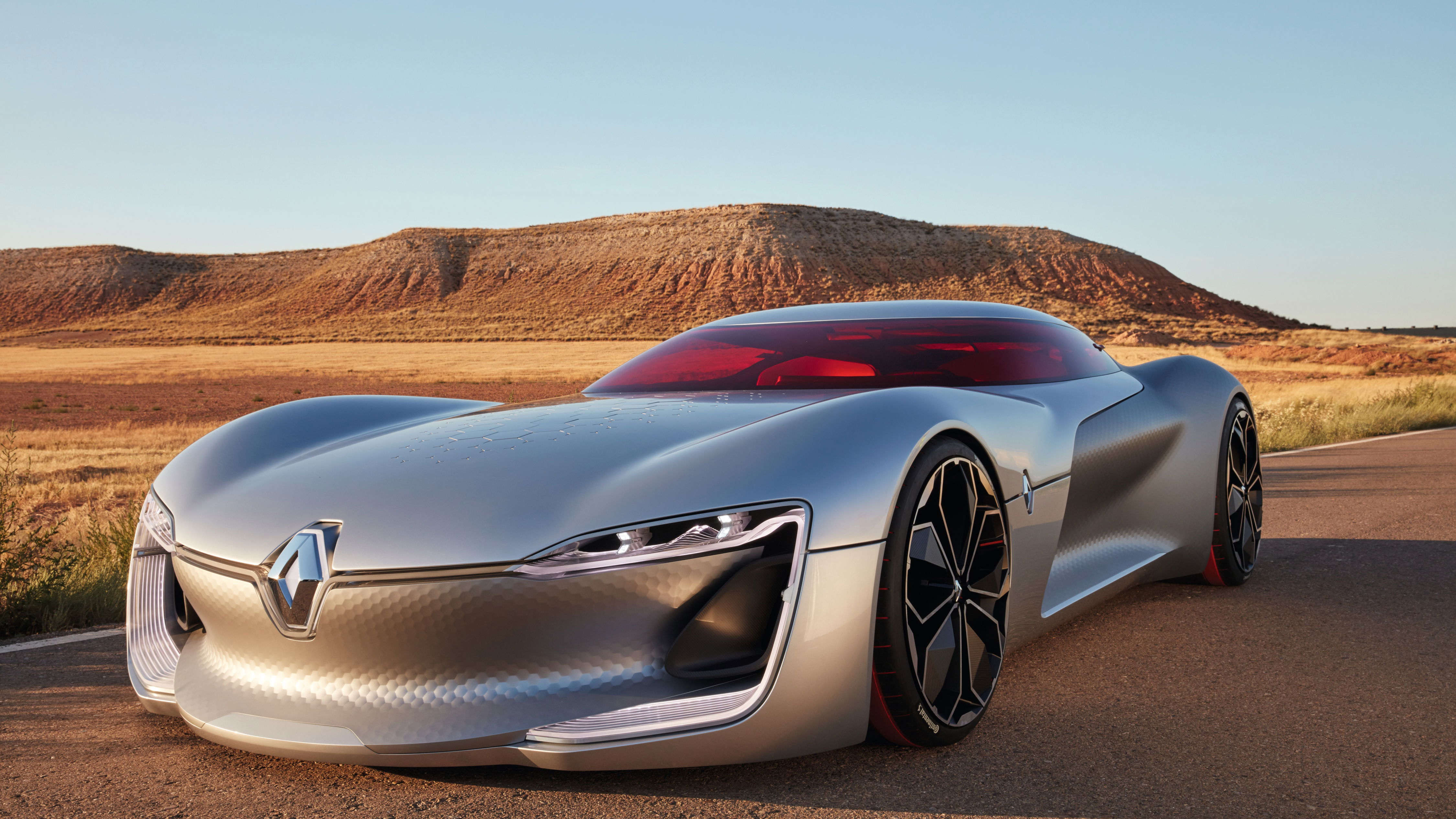 2016's Renault Trezor concept, which had autonomous capabilities